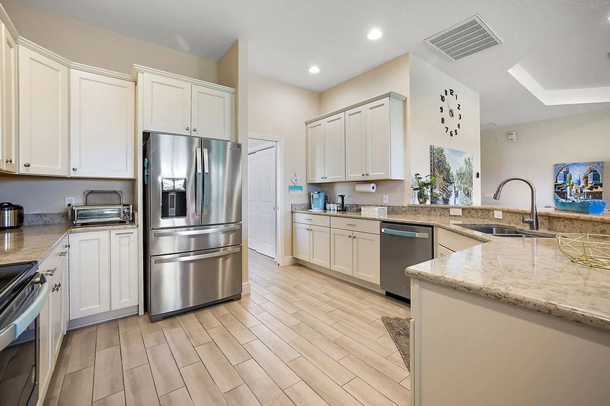 Property Slideshow image 13 of 41 | 5129 jareds landing way, Oxford, FL, 34484