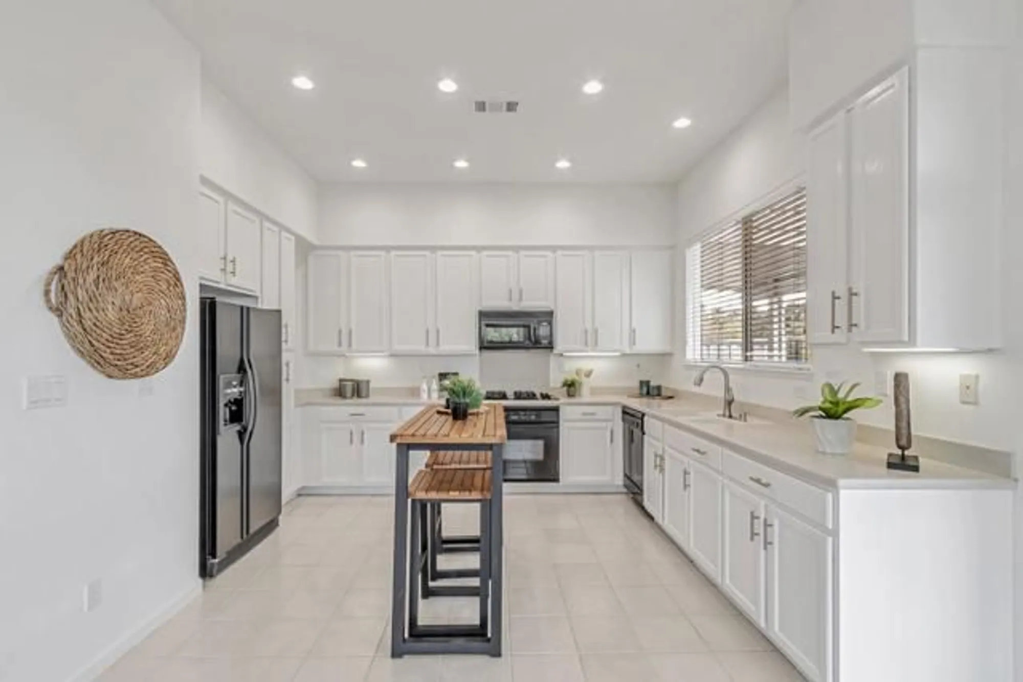 Property Slideshow image 17 of 60 | 2051 folle blanche dr, San Jose, CA, 95135