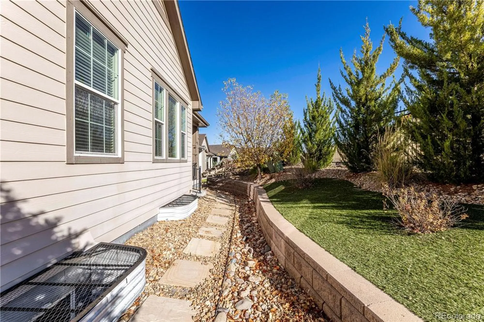 Property Slideshow image 34 of 40 | 2490 lassen ln, Castle Rock, CO, 80109