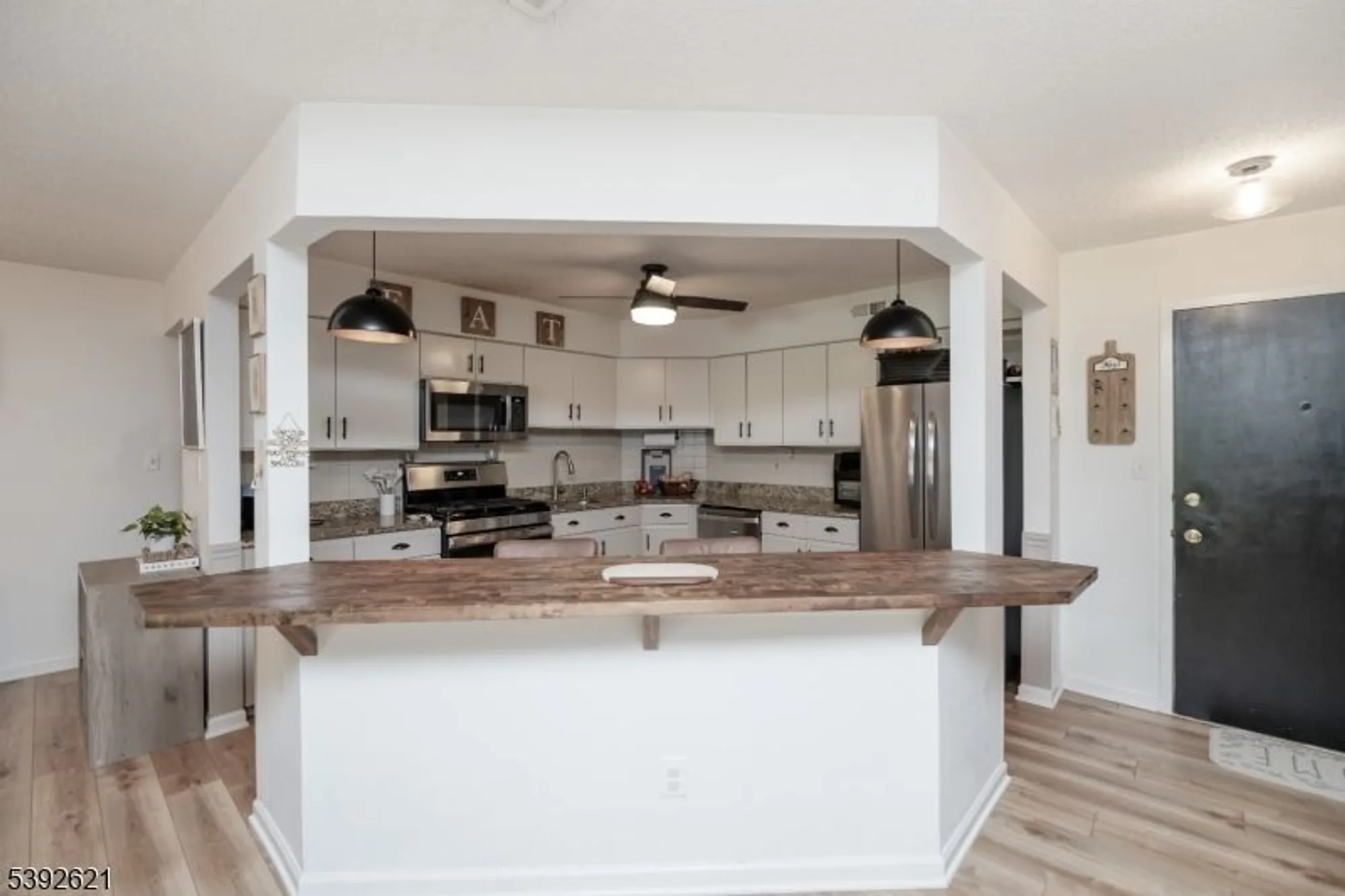Property Slideshow image 11 of 39 | 31 drake way, Roxbury Twp, NJ, 07836