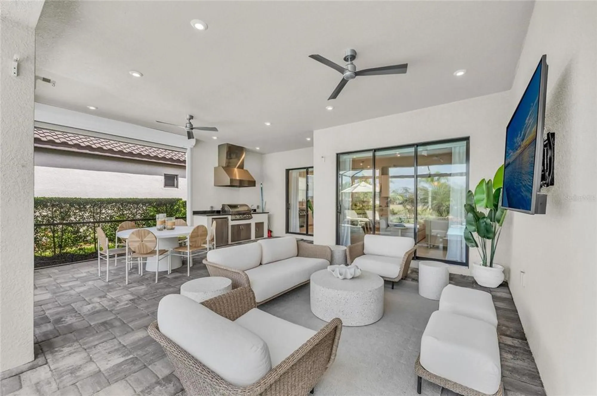 Property Slideshow image 25 of 47 | 4736 cassio ct, Bradenton, FL, 34211