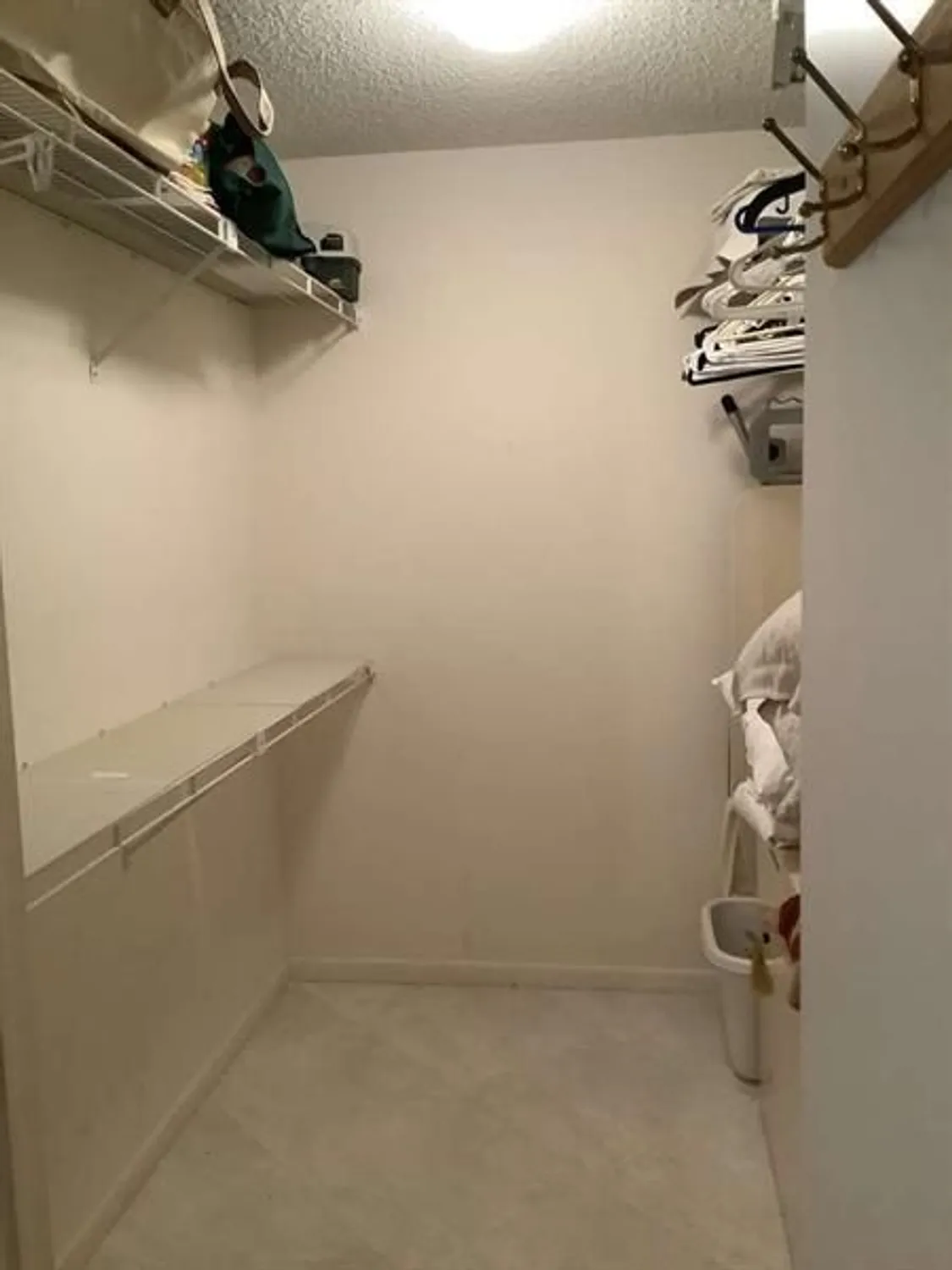 Property Slideshow image 18 of 32 | 5404 viburnum cir, Delray Beach, FL, 33484