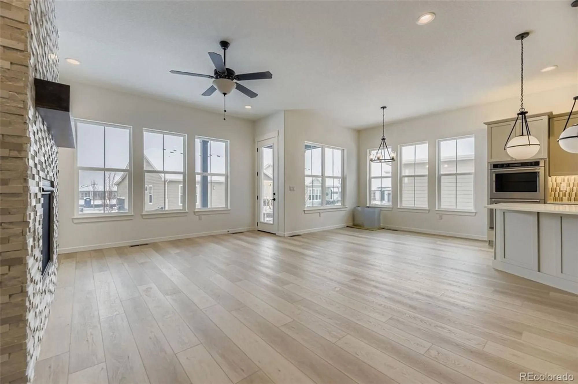 Property Slideshow image 4 of 24 | 8895 s riviera way, Aurora, CO, 80016