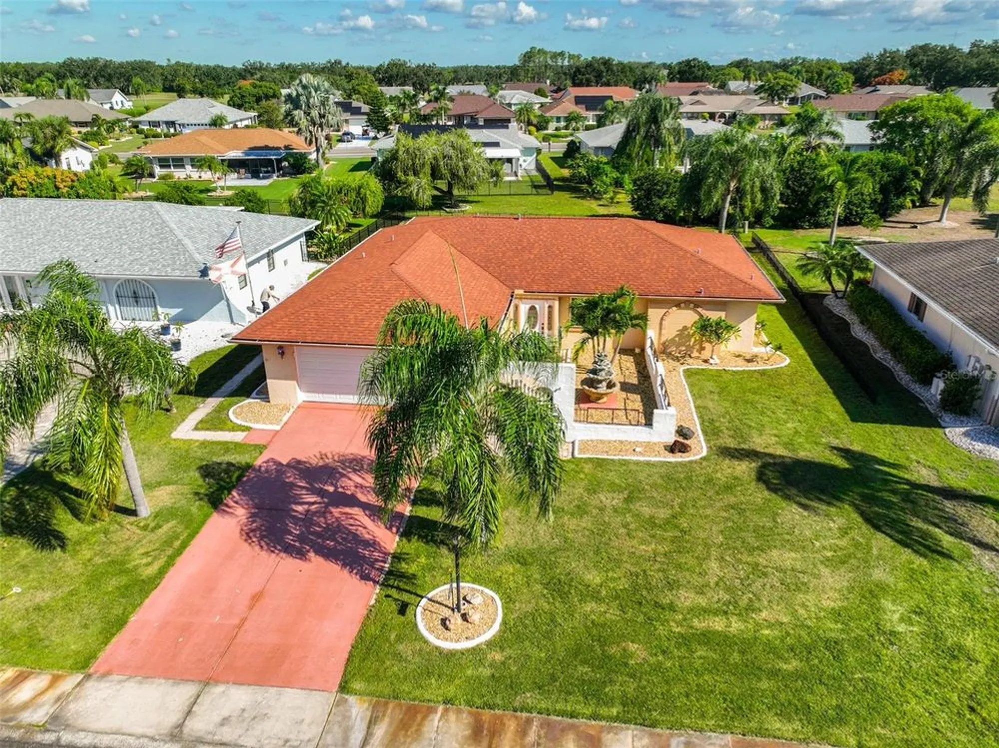 Property Slideshow image 4 of 39 | 627 fort duquesna dr, Sun City Center, FL, 33573