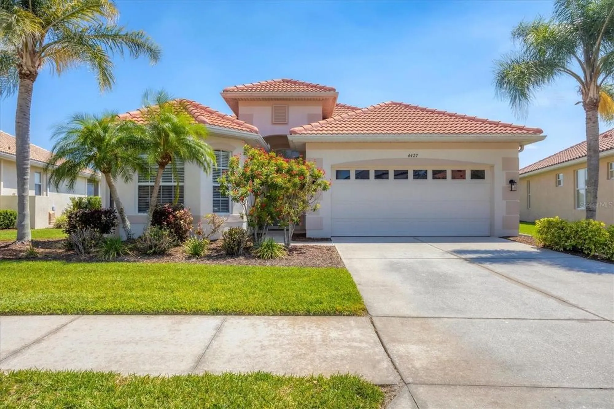 Property Slideshow image 4 of 66 | 4427 blue heron cir, North Port, FL, 34287