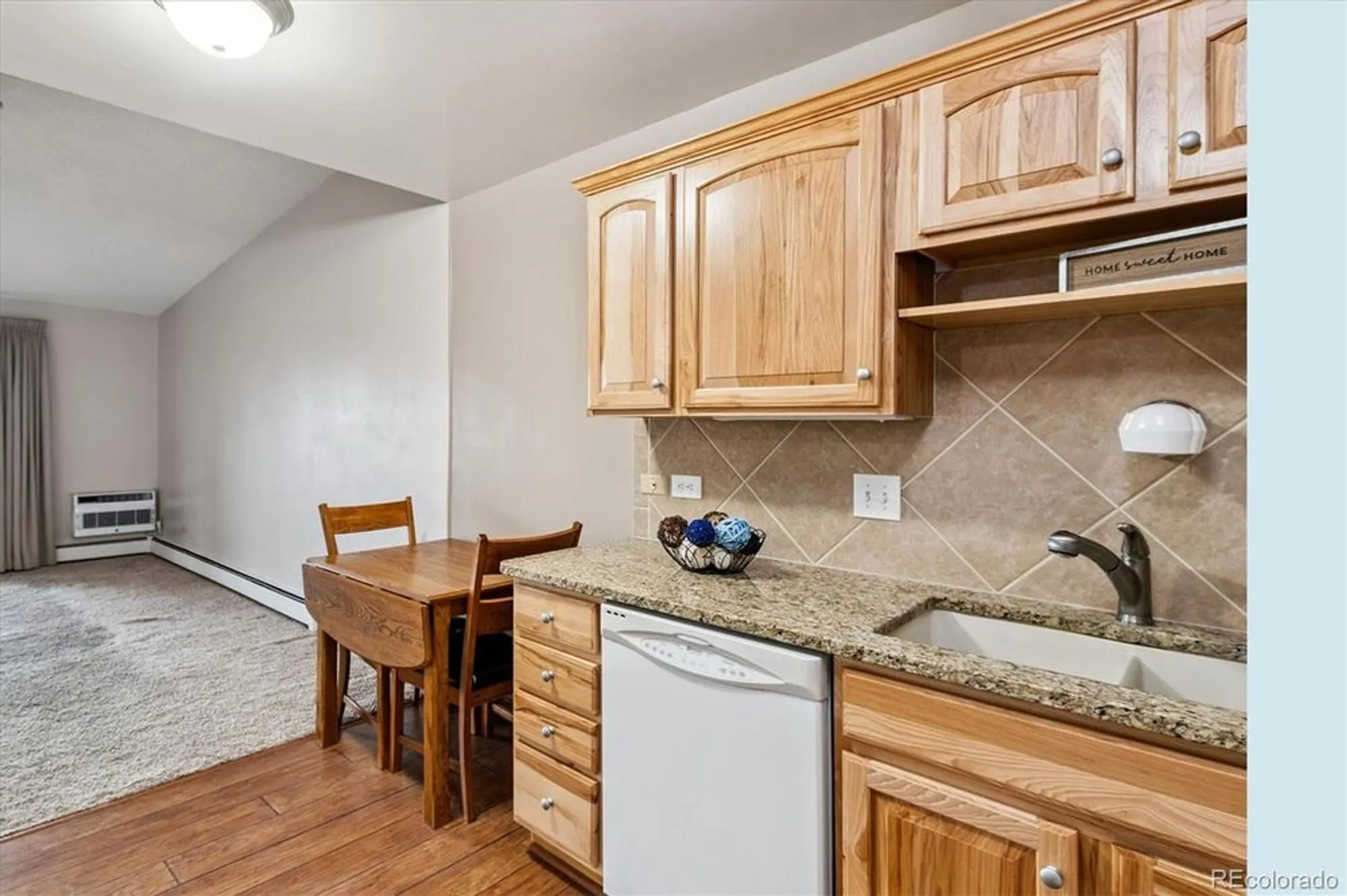Property Slideshow image 5 of 50 | 665 s alton way 7d, Denver, CO, 80247