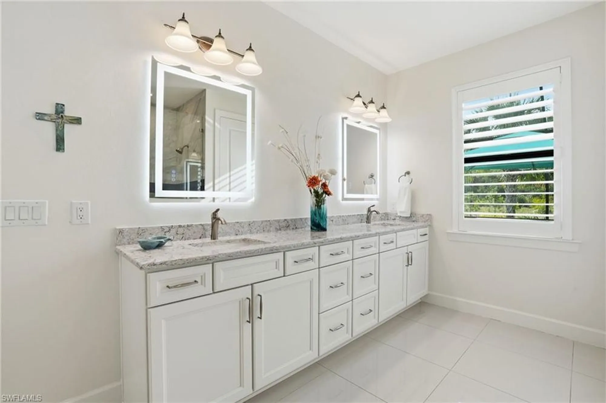 Property Slideshow image 22 of 47 | 17210 ashcomb way, Estero, FL, 33928