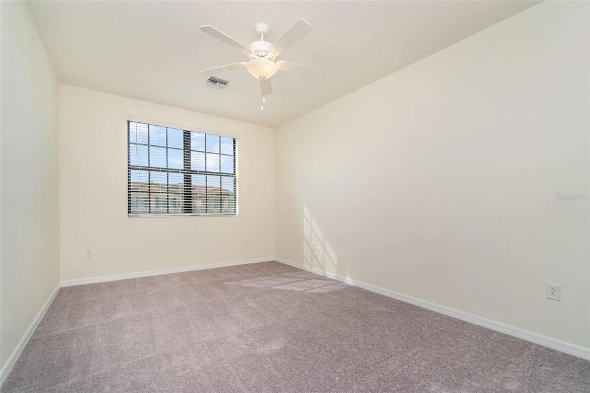 Property Slideshow image 25 of 33 | 10800 tarflower dr 202, Venice, FL, 34293