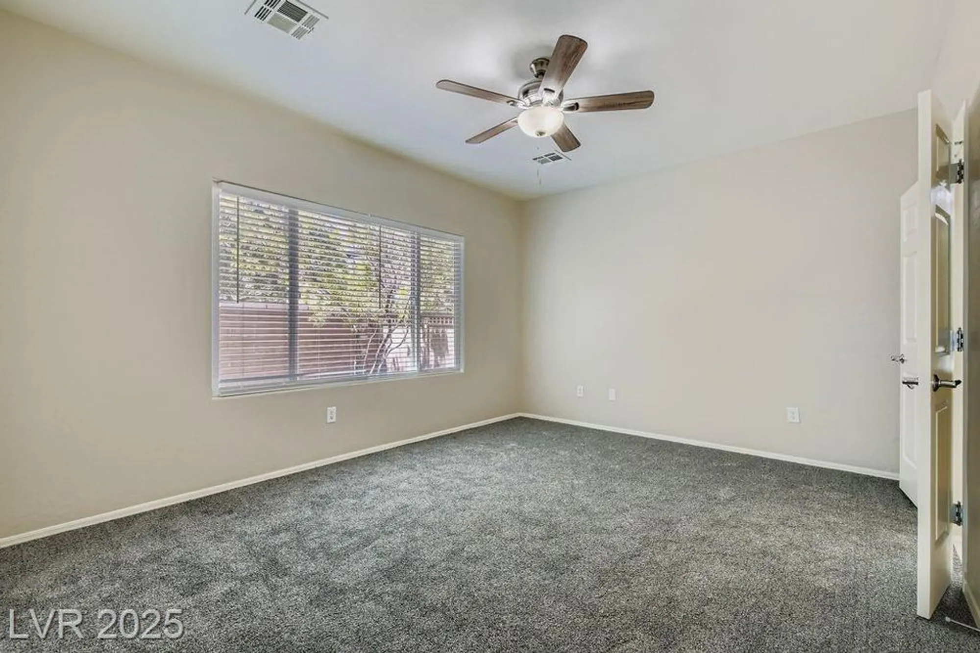 Property Slideshow image 18 of 33 | 2509 great auk ave, North Las Vegas, NV, 89084