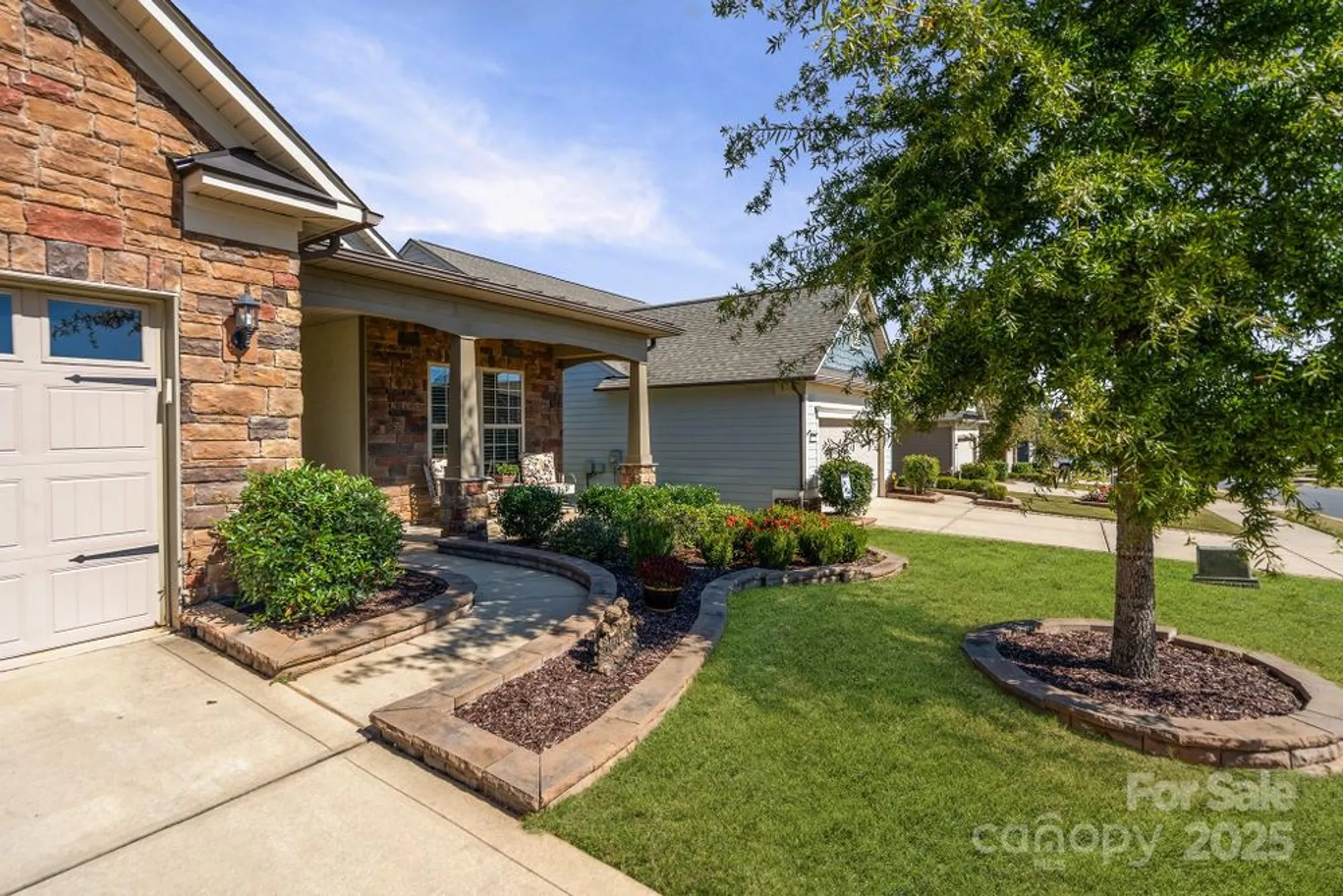 Property Slideshow image 3 of 44 | 673 birchway dr, Fort Mill, SC, 29715