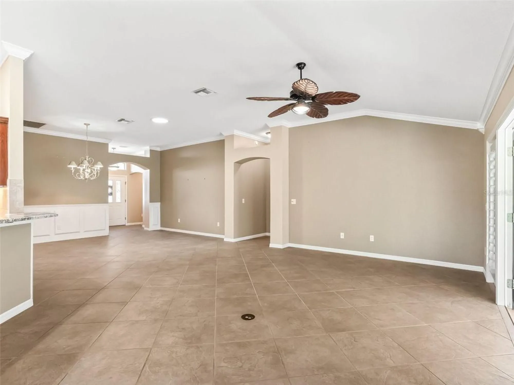 Property Slideshow image 11 of 54 | 728 dowding way, The Villages, FL, 32162