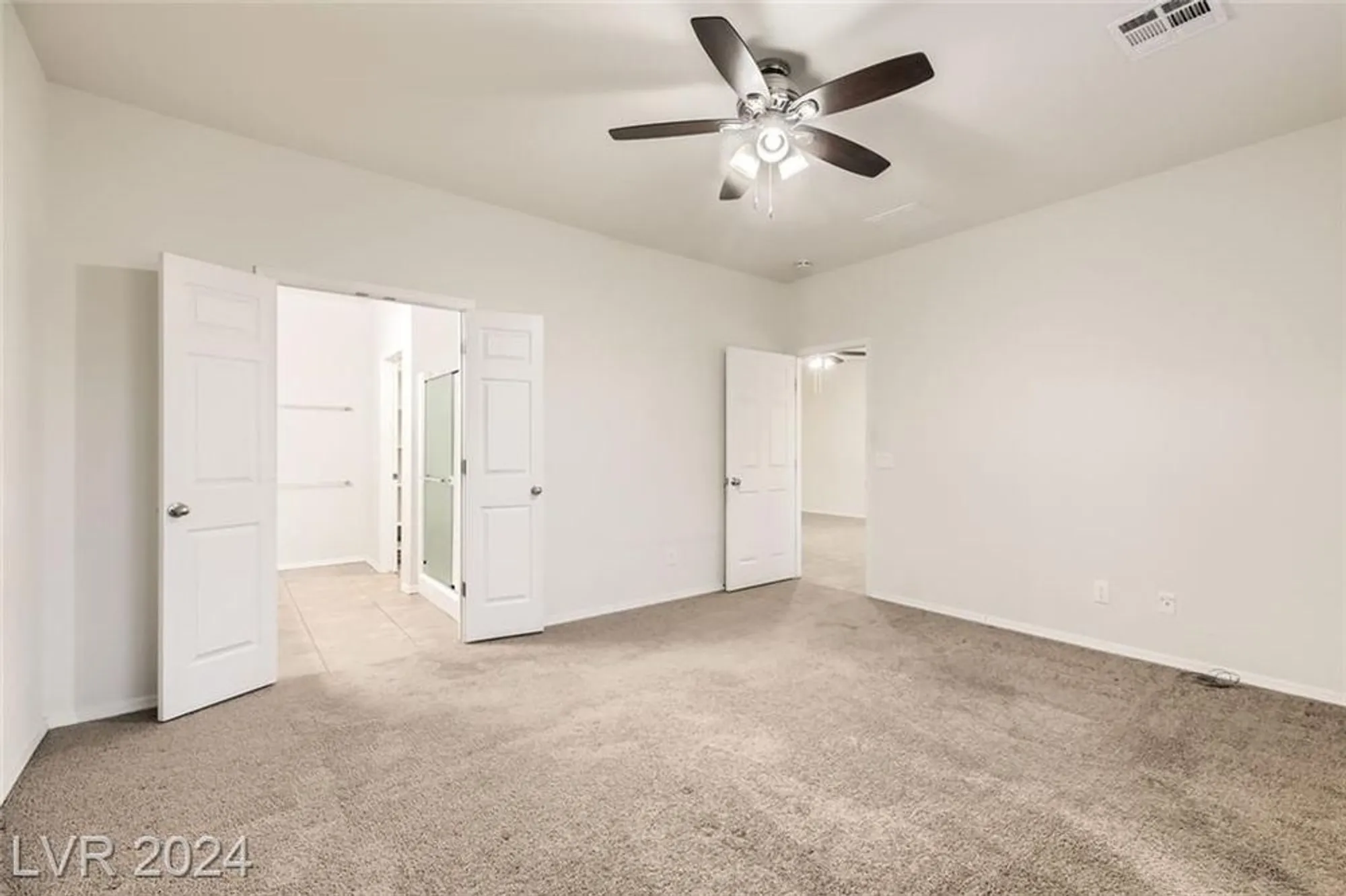 Property Slideshow image 14 of 32 | 3306 american mustang ct, Las Vegas, NV, 89122