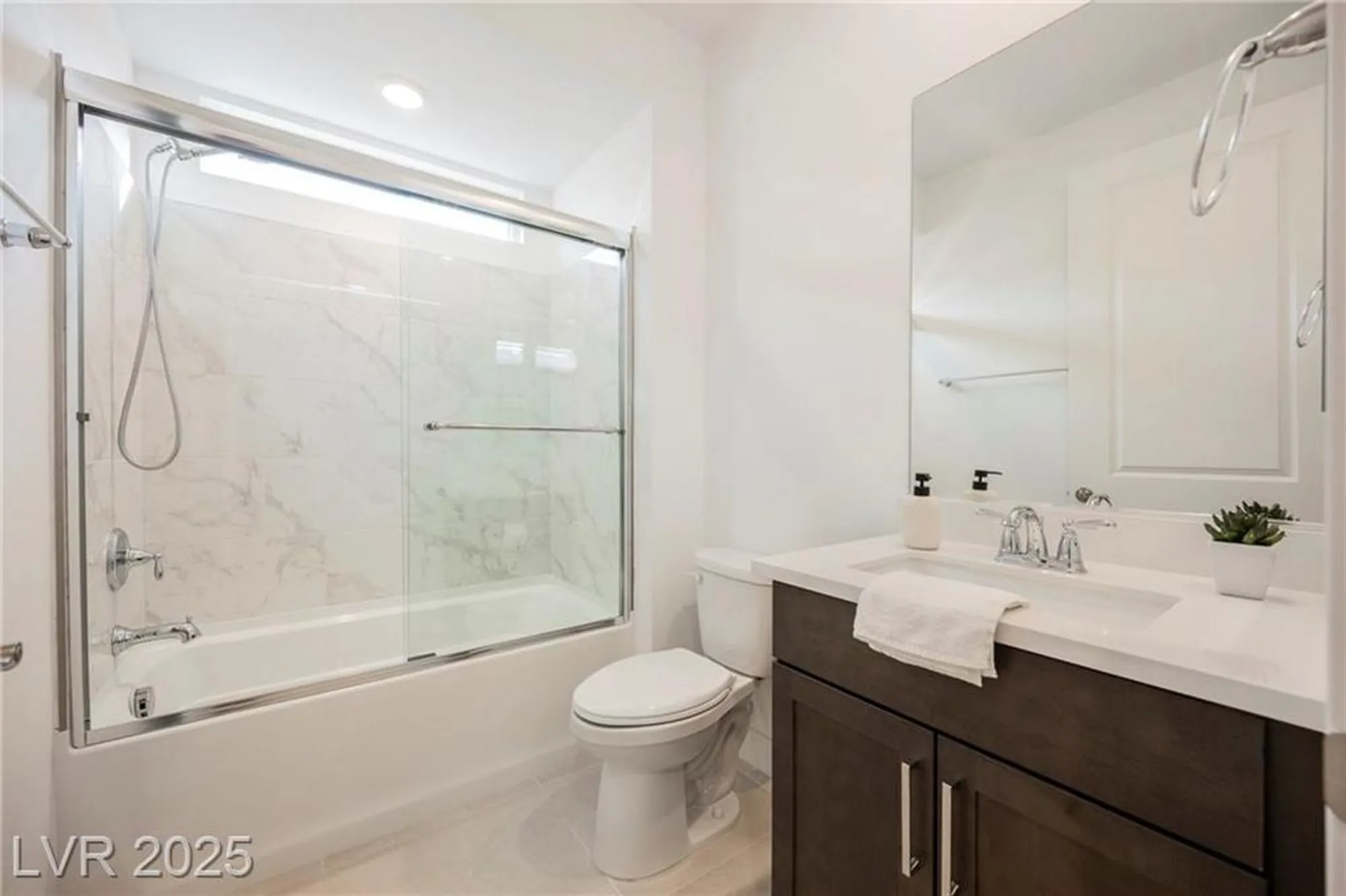 Property Slideshow image 8 of 24 | 19 desert ivy ln, Henderson, NV, 89011