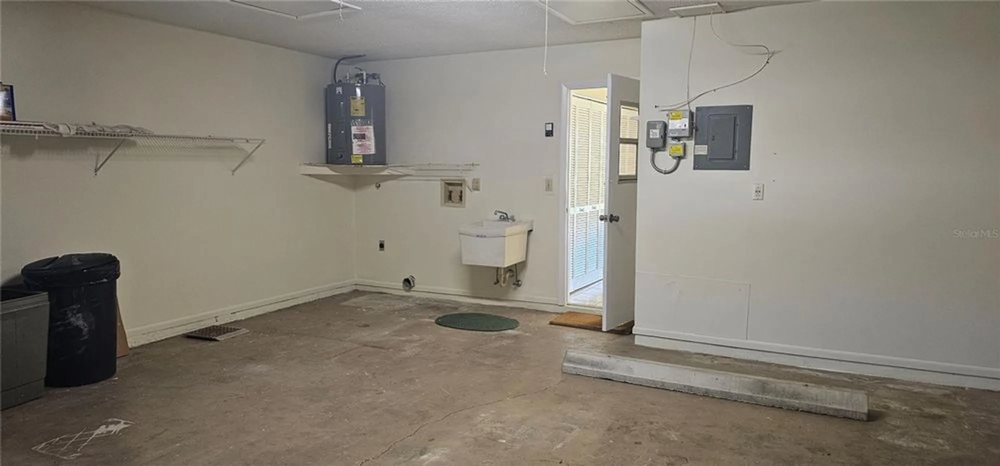 Property Slideshow image 18 of 26 | 4297 oakhurst cir 3051, Sarasota, FL, 34233