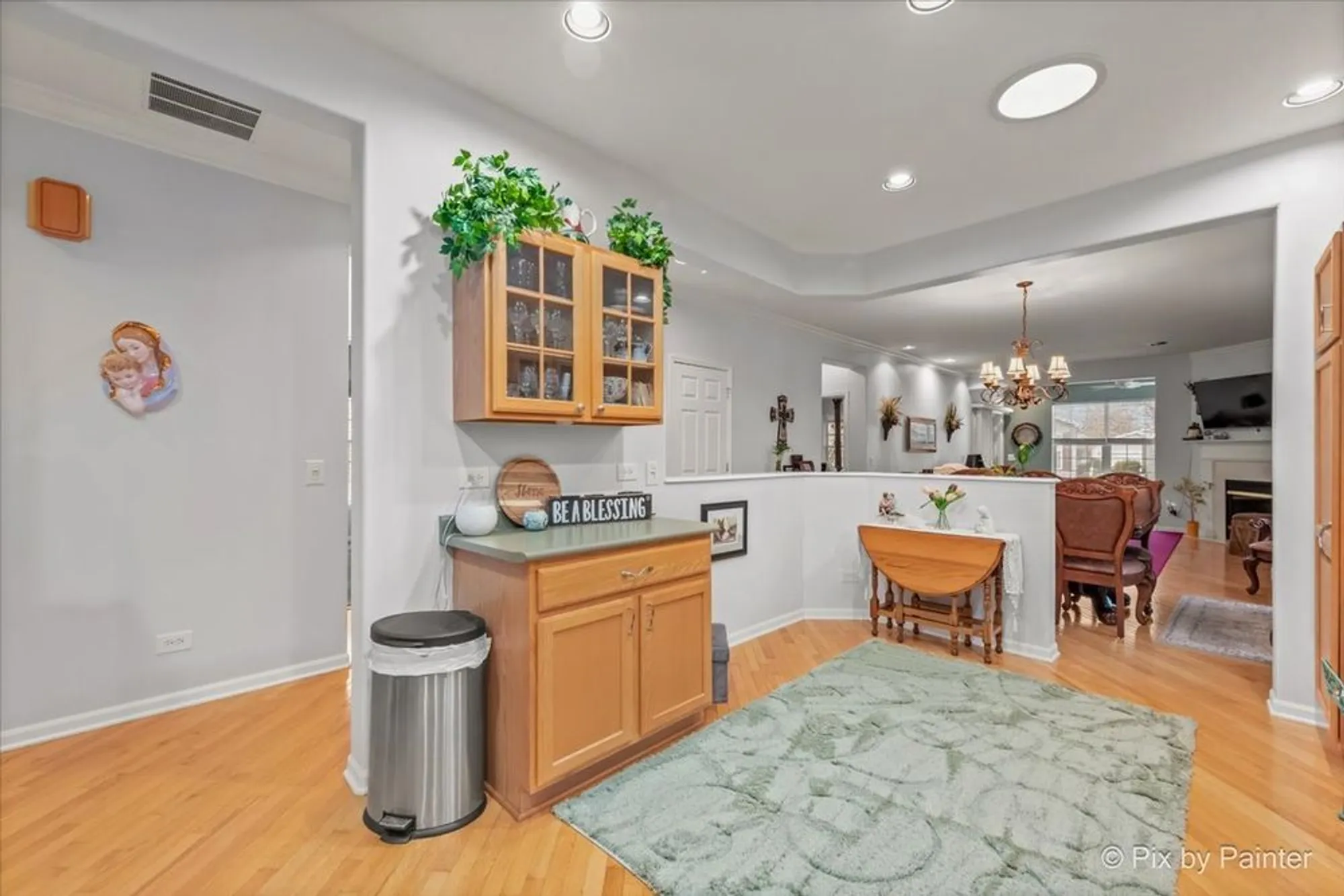 Property Slideshow image 8 of 28 | 3221 harness ln, Grayslake, IL, 60030