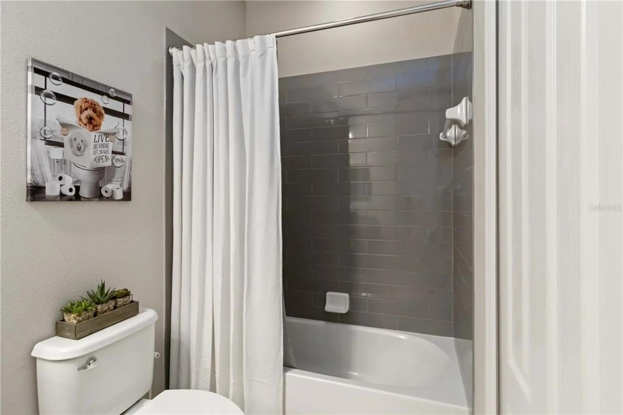 Property Slideshow image 30 of 70 | 12252 stuart dr, Venice, FL, 34293