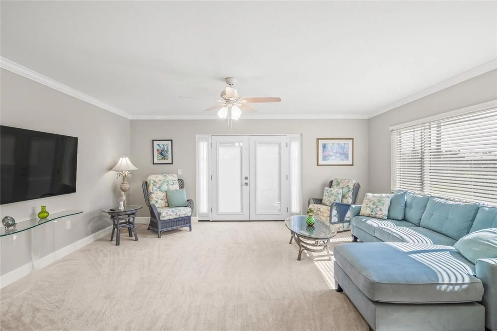 Property Slideshow image 11 of 35 | 6213 green view dr # 127, Sarasota, FL, 34231