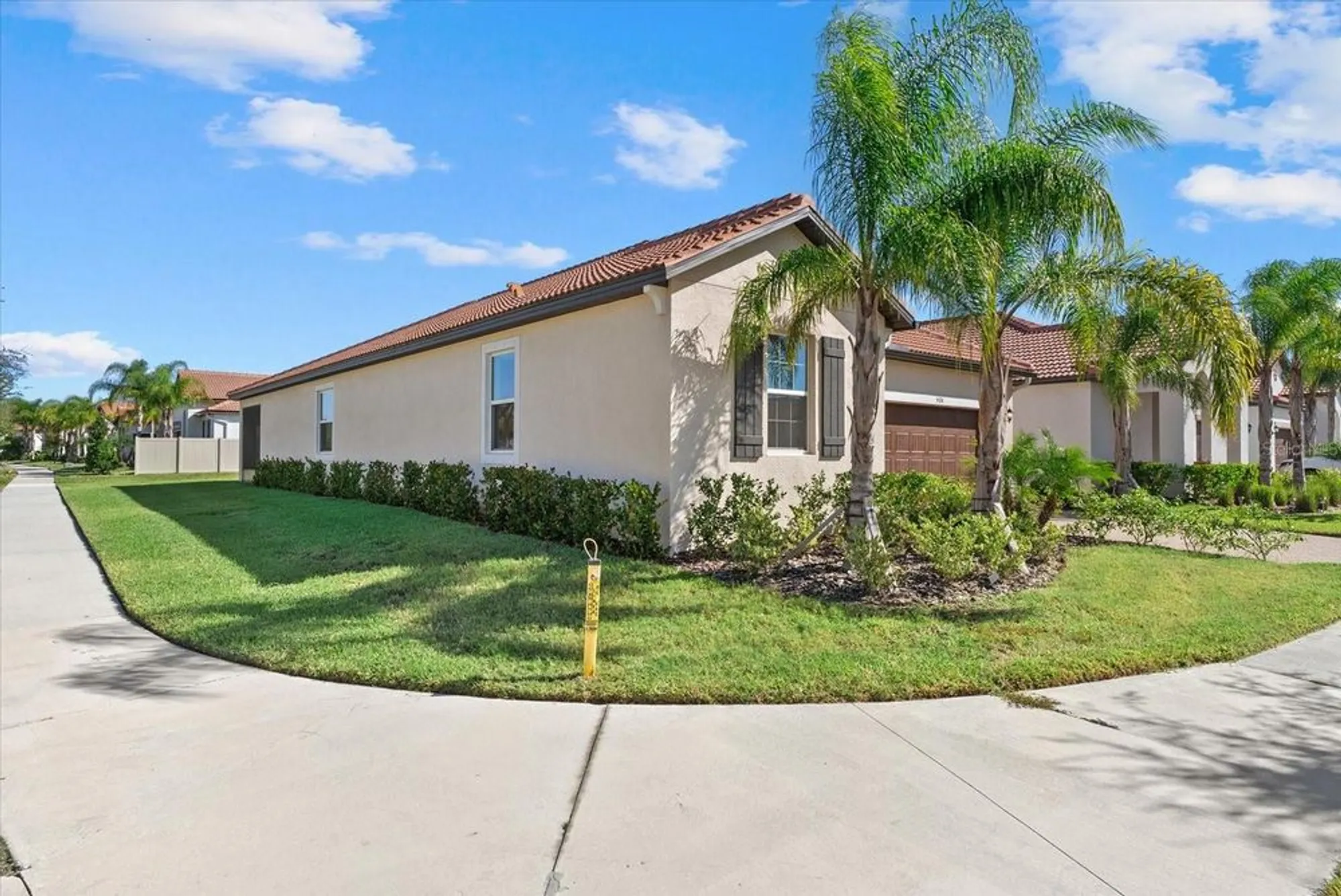 Property Slideshow image 32 of 52 | 5524 little path dr, Wimauma, FL, 33598