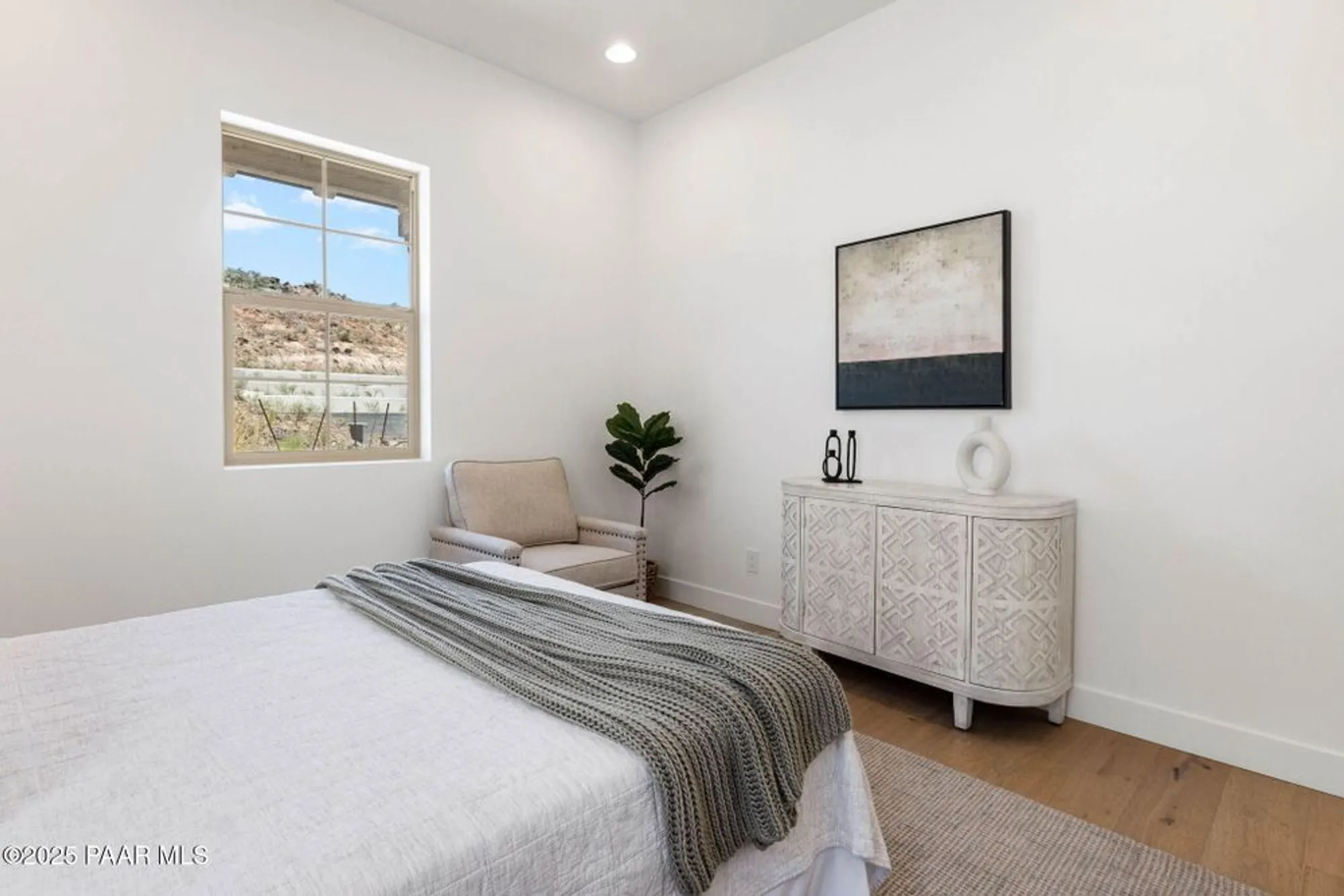 Property Slideshow image 33 of 49 | 1109 s lakeview dr, Prescott, AZ, 86301