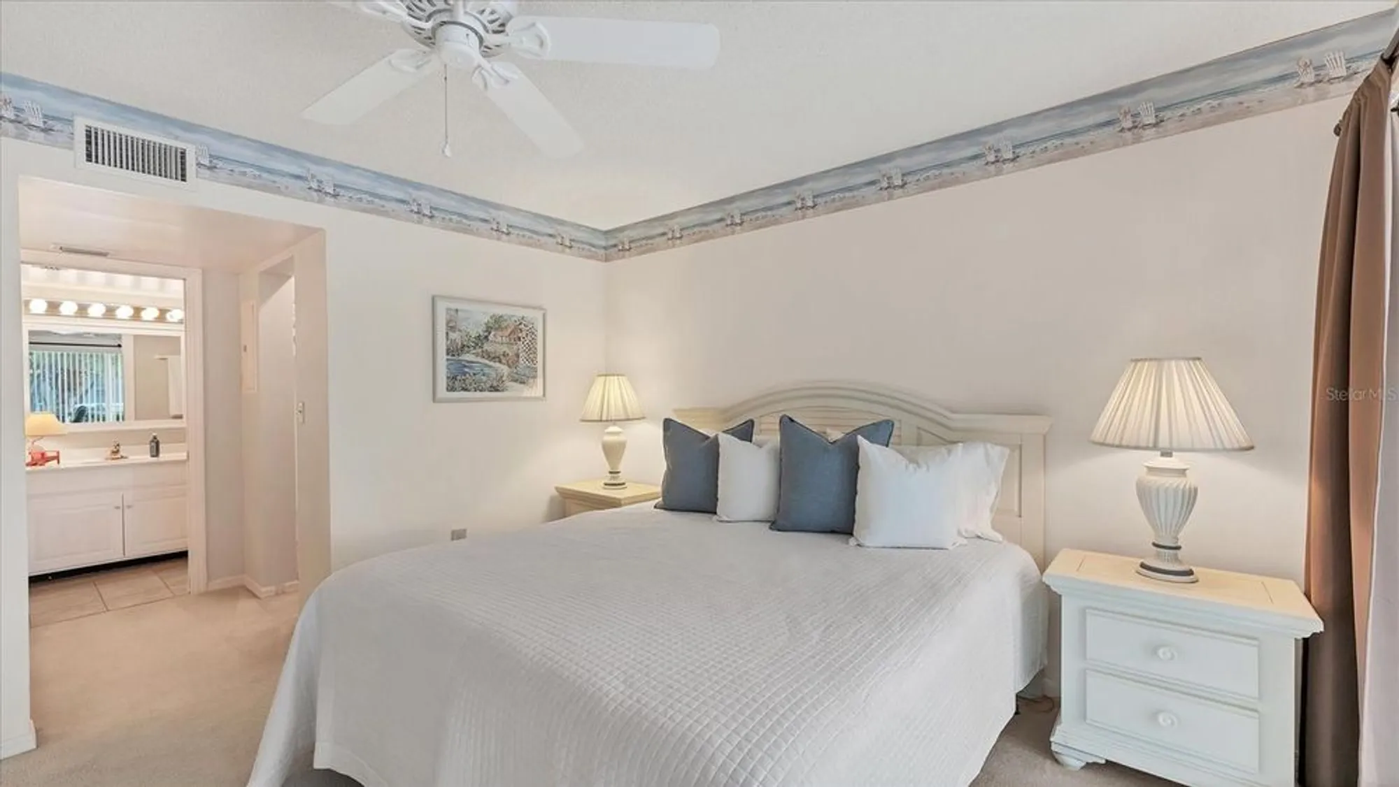 Property Slideshow image 13 of 44 | 450 cerromar rd 282, Venice, FL, 34293