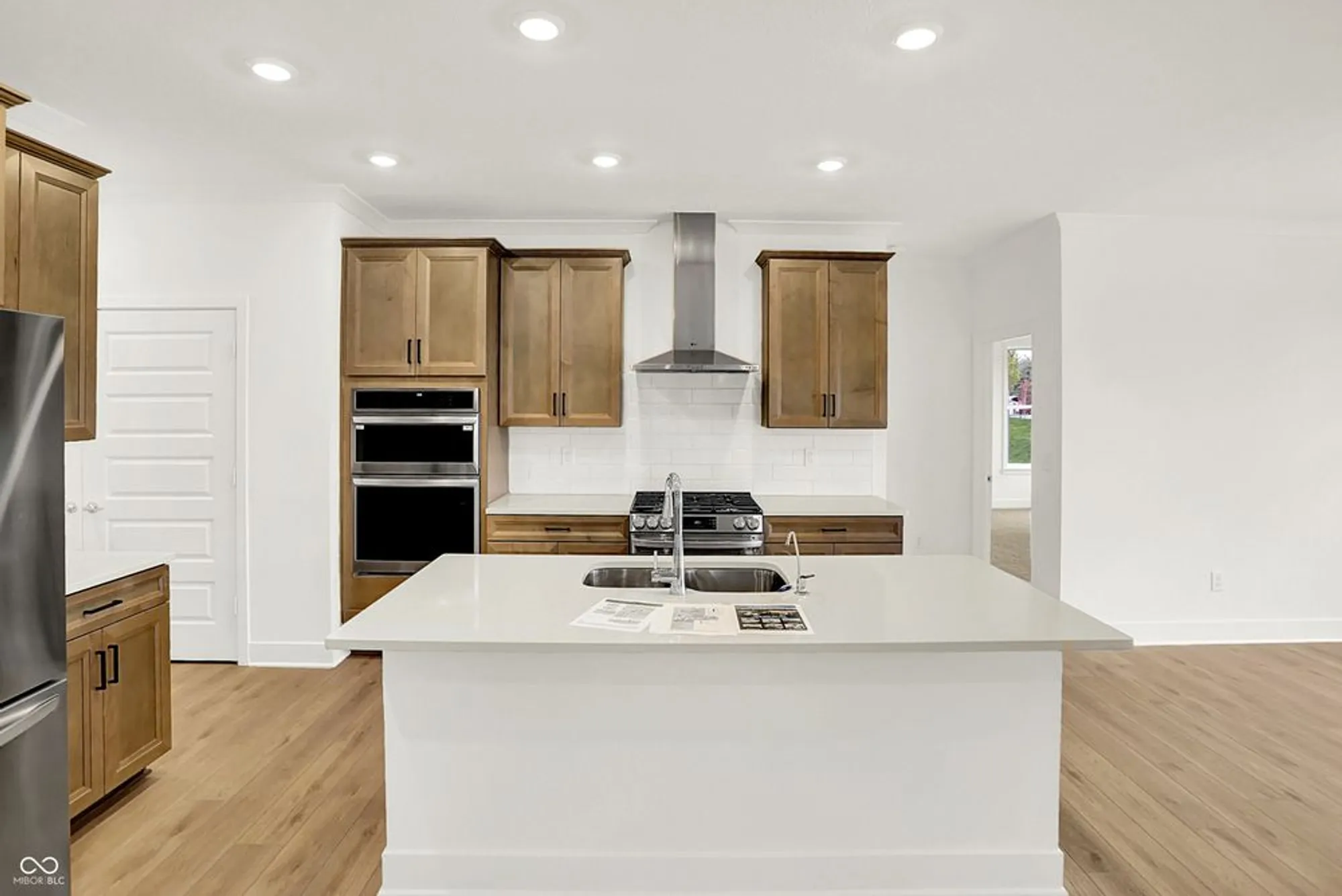 Property Slideshow image 22 of 52 | 5076 foxley park ln, Avon, IN, 46123