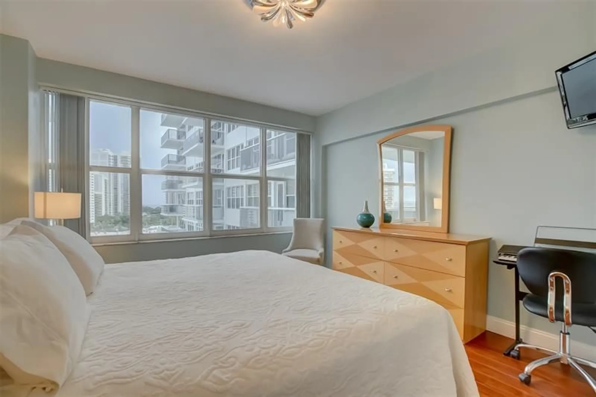 Property Slideshow image 22 of 24 | 3300 ne 36th st 1011, Fort Lauderdale, FL, 33308