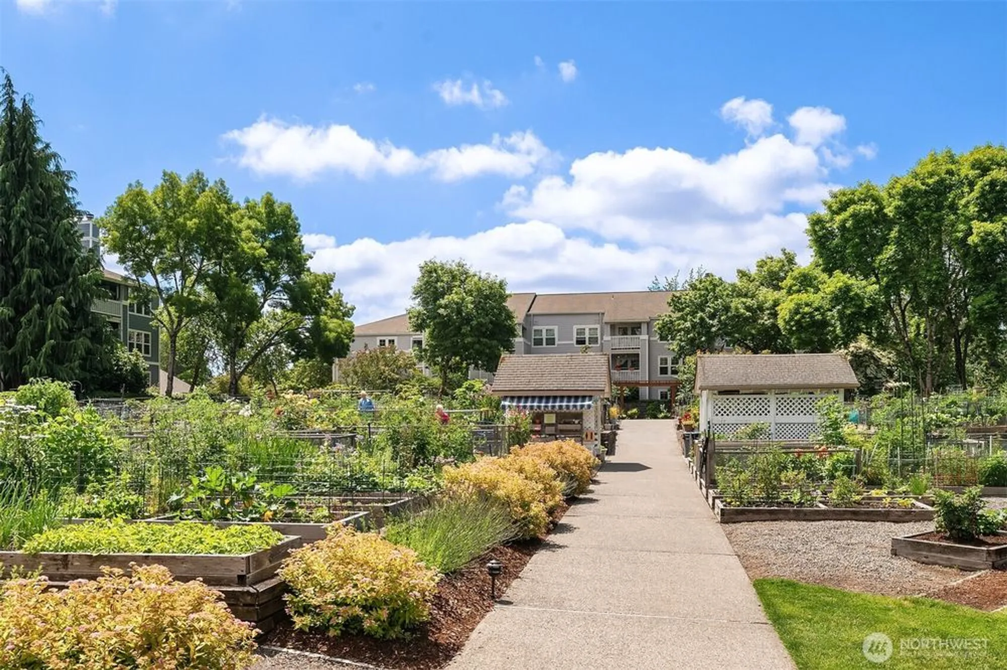 Property Slideshow image 34 of 34 | 4109 224th ln 213, Issaquah, WA, 98029