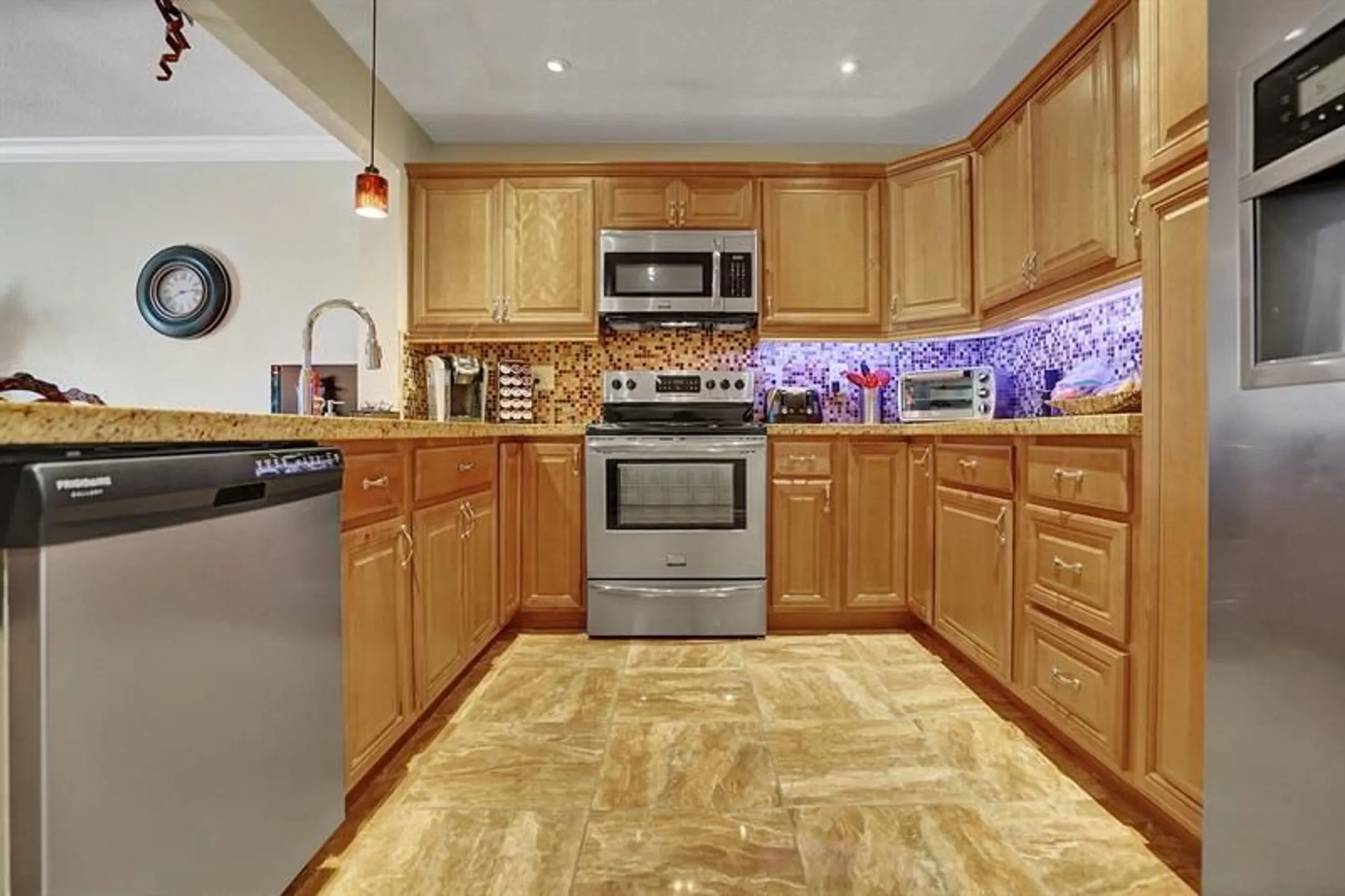 Property Slideshow image 22 of 36 | 4751 nw 21st st 202, Lauderhill, FL, 33313