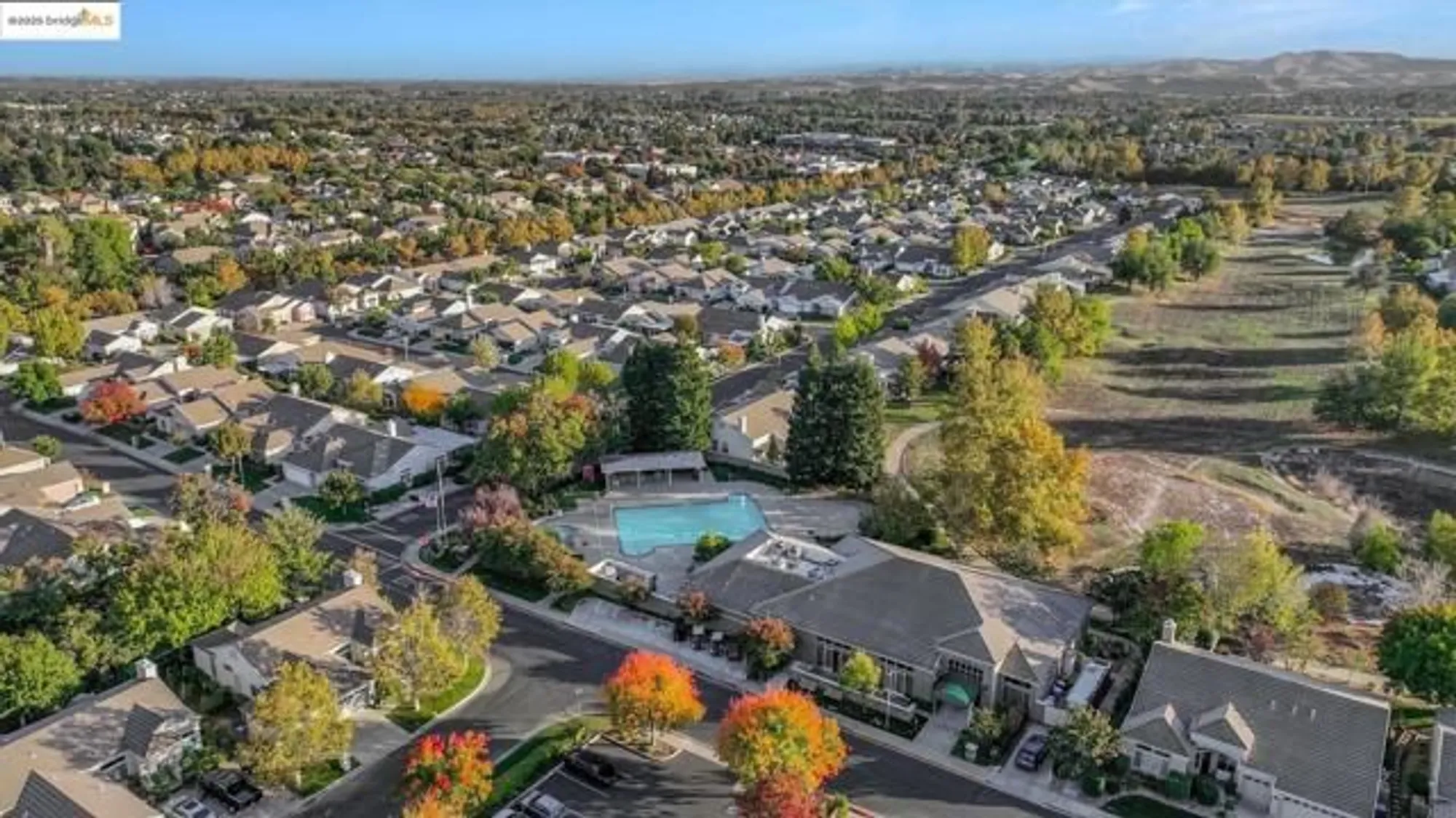 Property Slideshow image 33 of 44 | 1898 crispin dr, Brentwood, CA, 94513