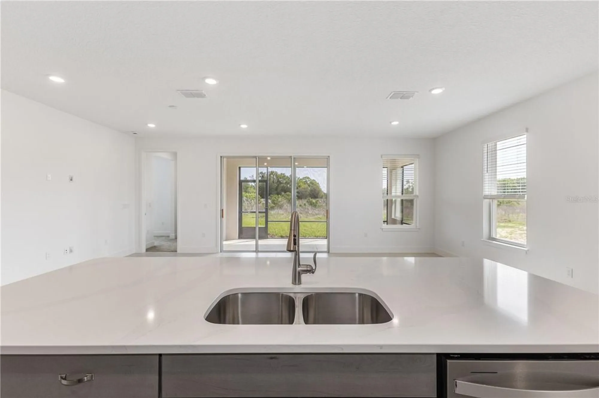 Property Slideshow image 6 of 41 | 4443 nw 53rd avenue rd, Ocala, FL, 34482