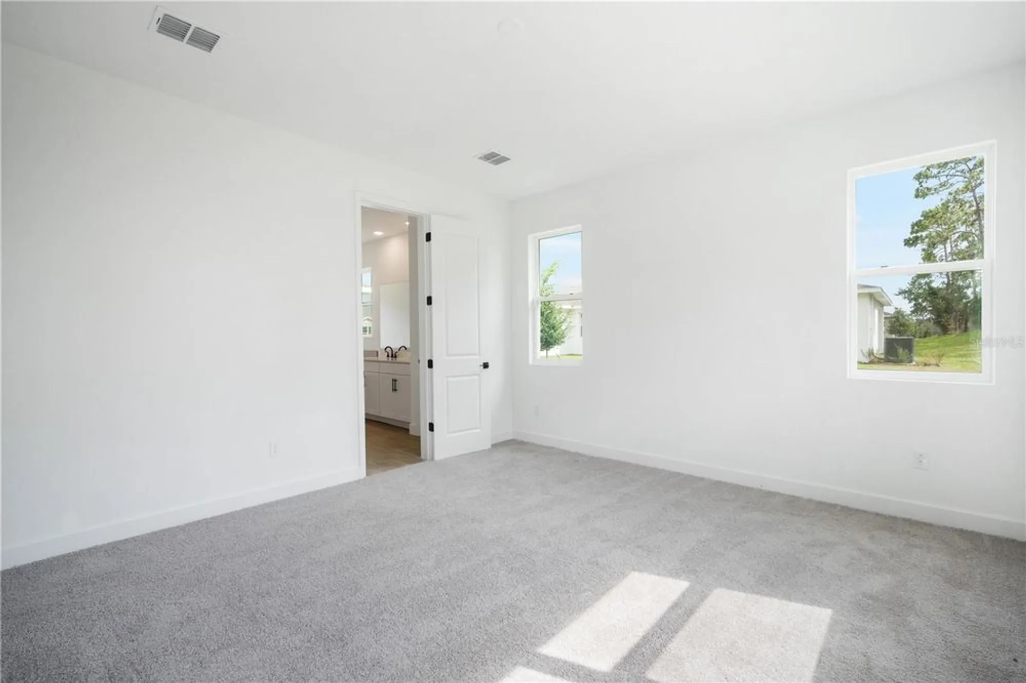 Property Slideshow image 15 of 44 | 9143 players dr, Weeki Wachee, FL, 34613