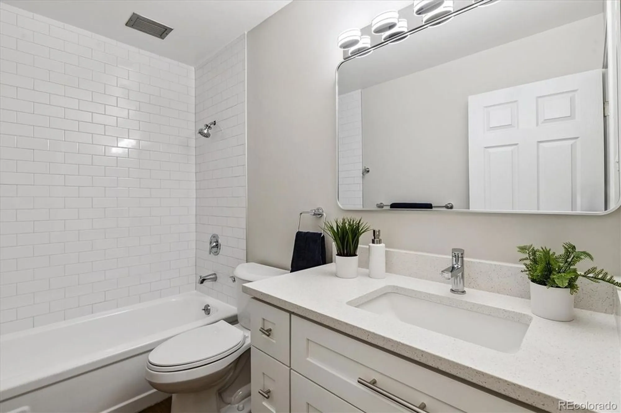 Property Slideshow image 17 of 49 | 580 s clinton st 10d, Denver, CO, 80247