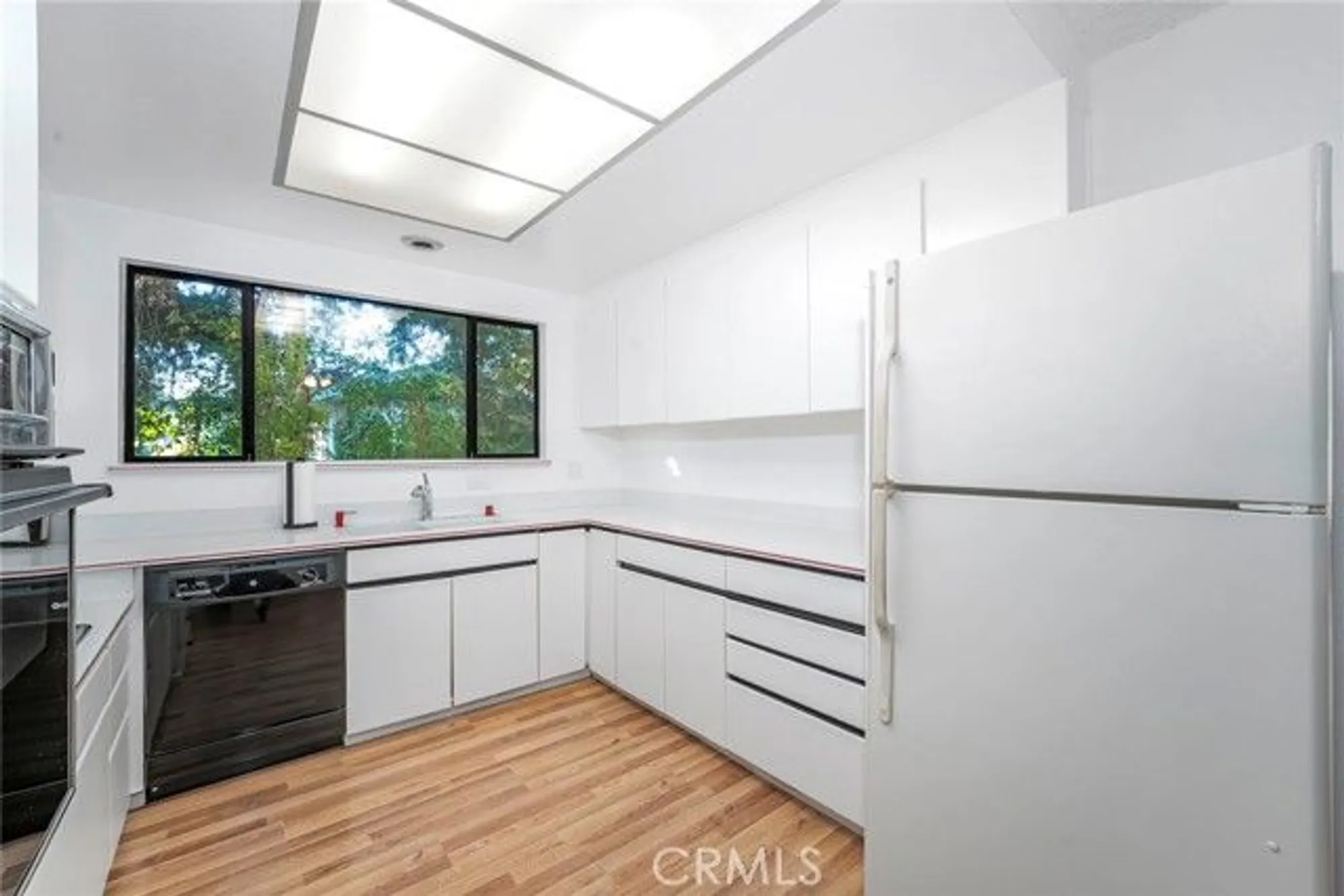 Property Slideshow image 11 of 40 | 936 avenida majorca, Laguna Woods, CA, 92637