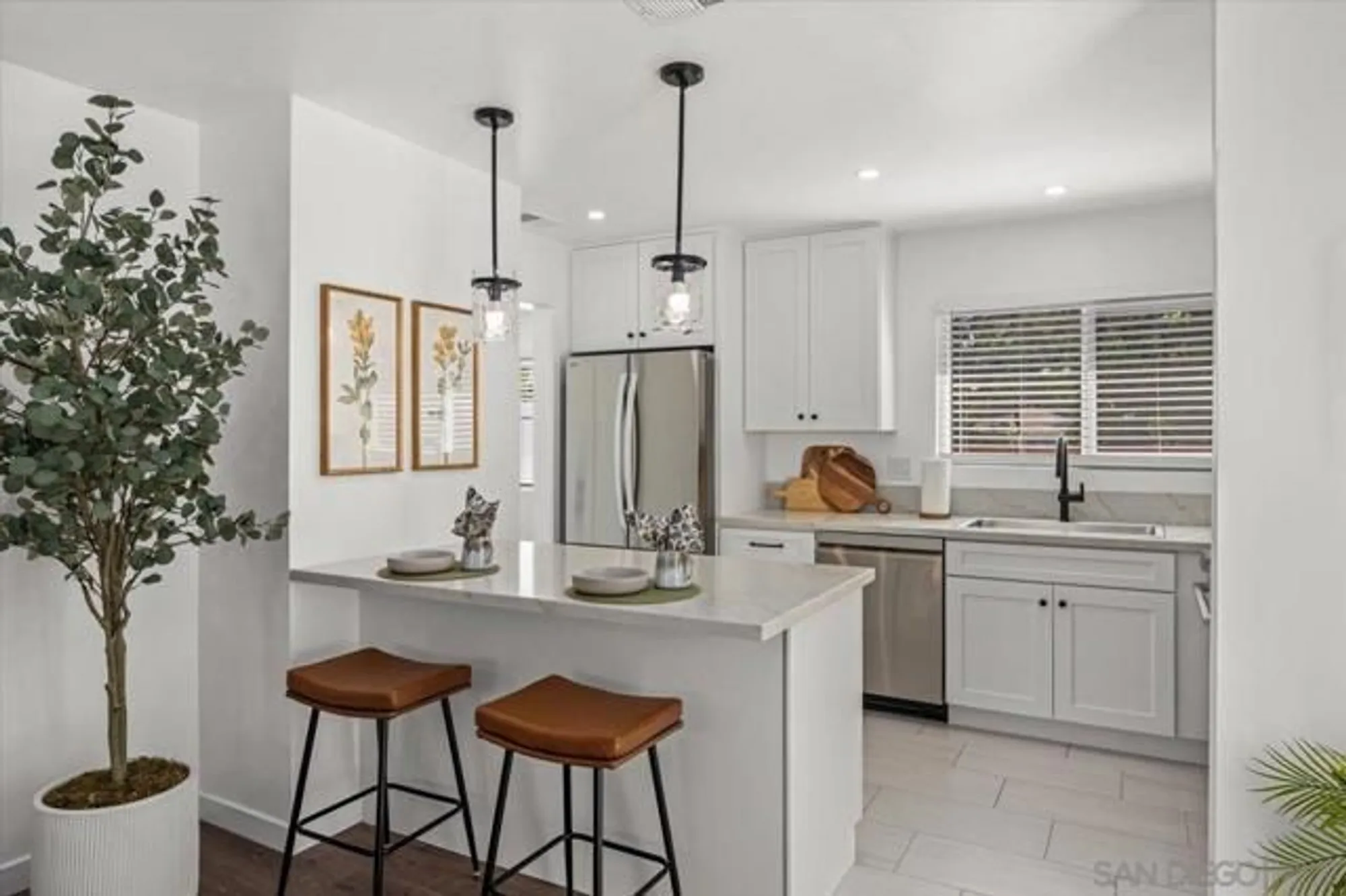 Property Slideshow image 11 of 32 | 4617 westridge dr, Oceanside, CA, 92056