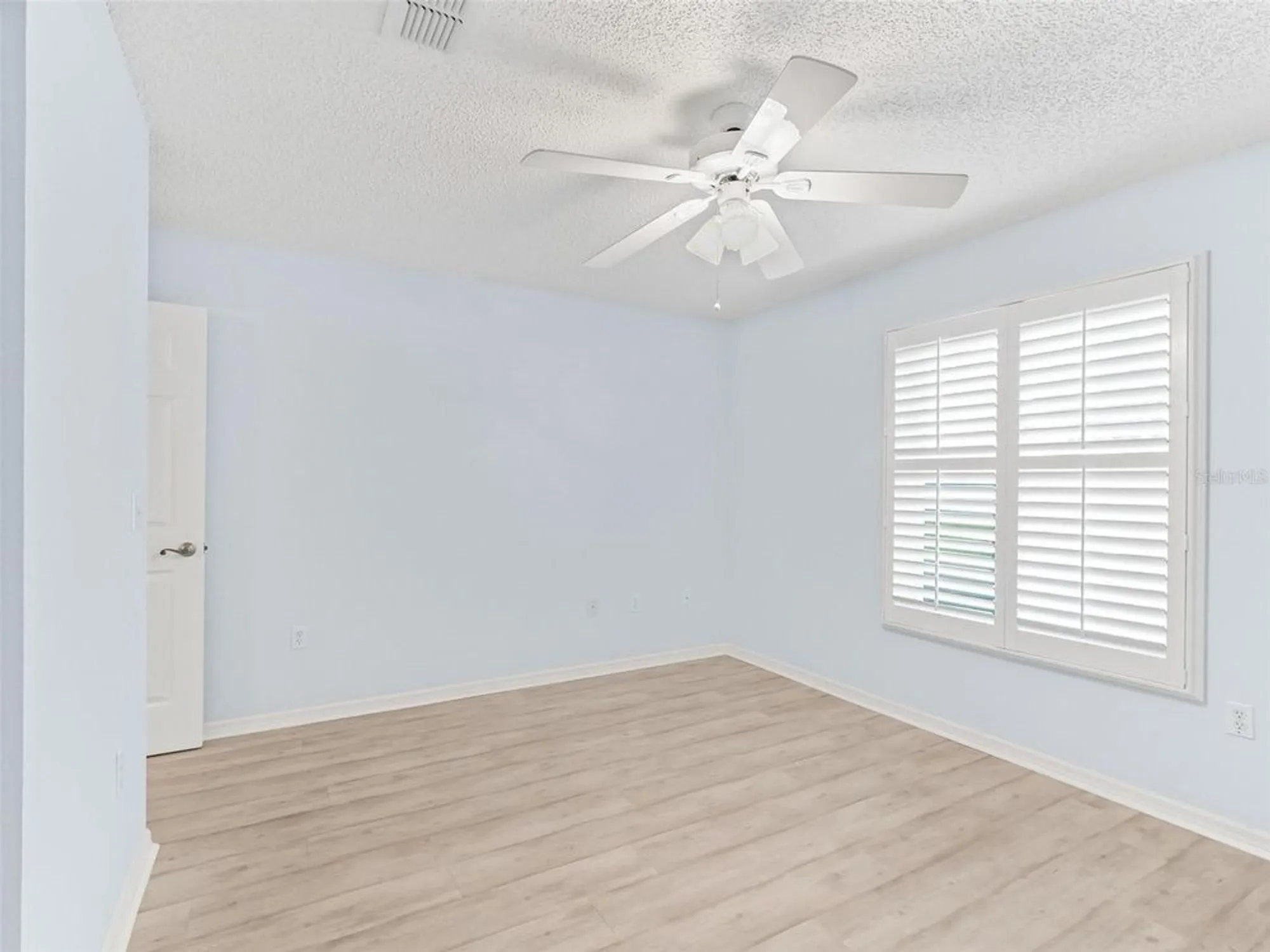 Property Slideshow image 21 of 30 | 721 timbercrest dr, Leesburg, FL, 34748
