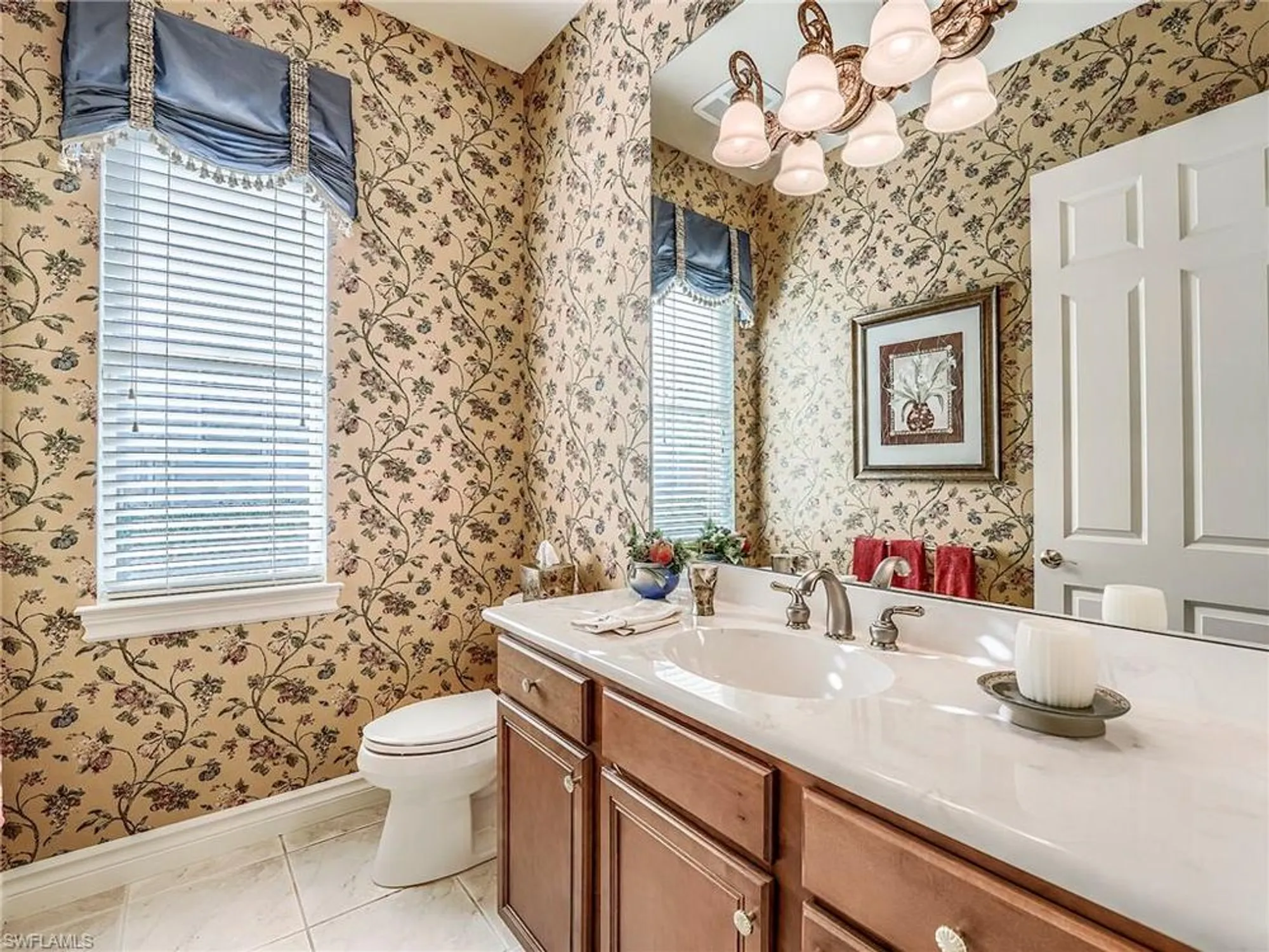 Property Slideshow image 18 of 49 | 3430 shady bnd, Fort Myers, FL, 33905