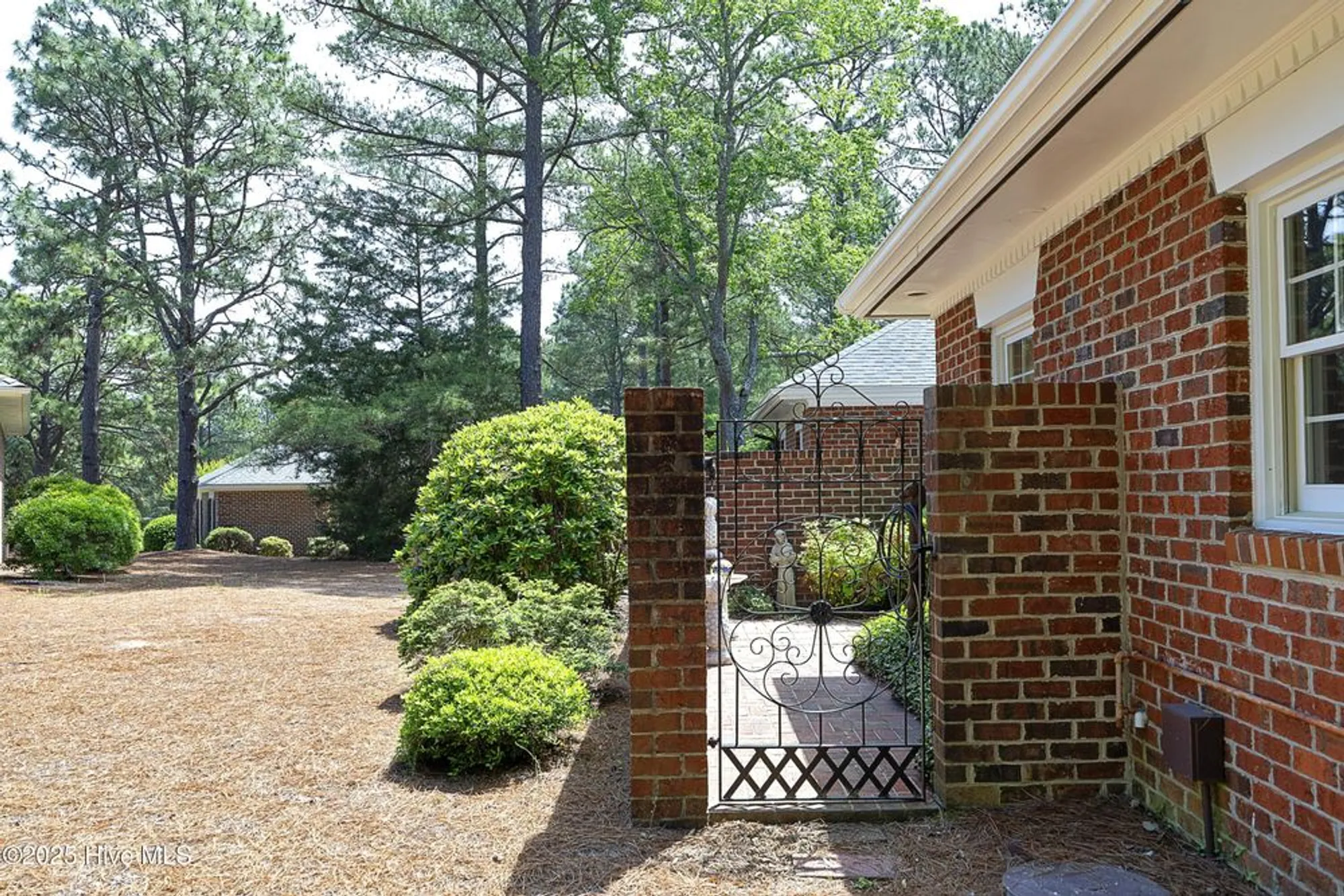 Property Slideshow image 40 of 45 | 3 drayton ct, Southern Pines, NC, 28387