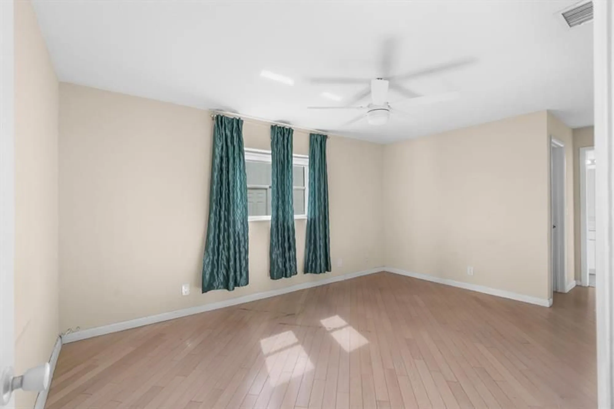 Property Slideshow image 30 of 51 | 8826 nw 13th st, Plantation, FL, 33322