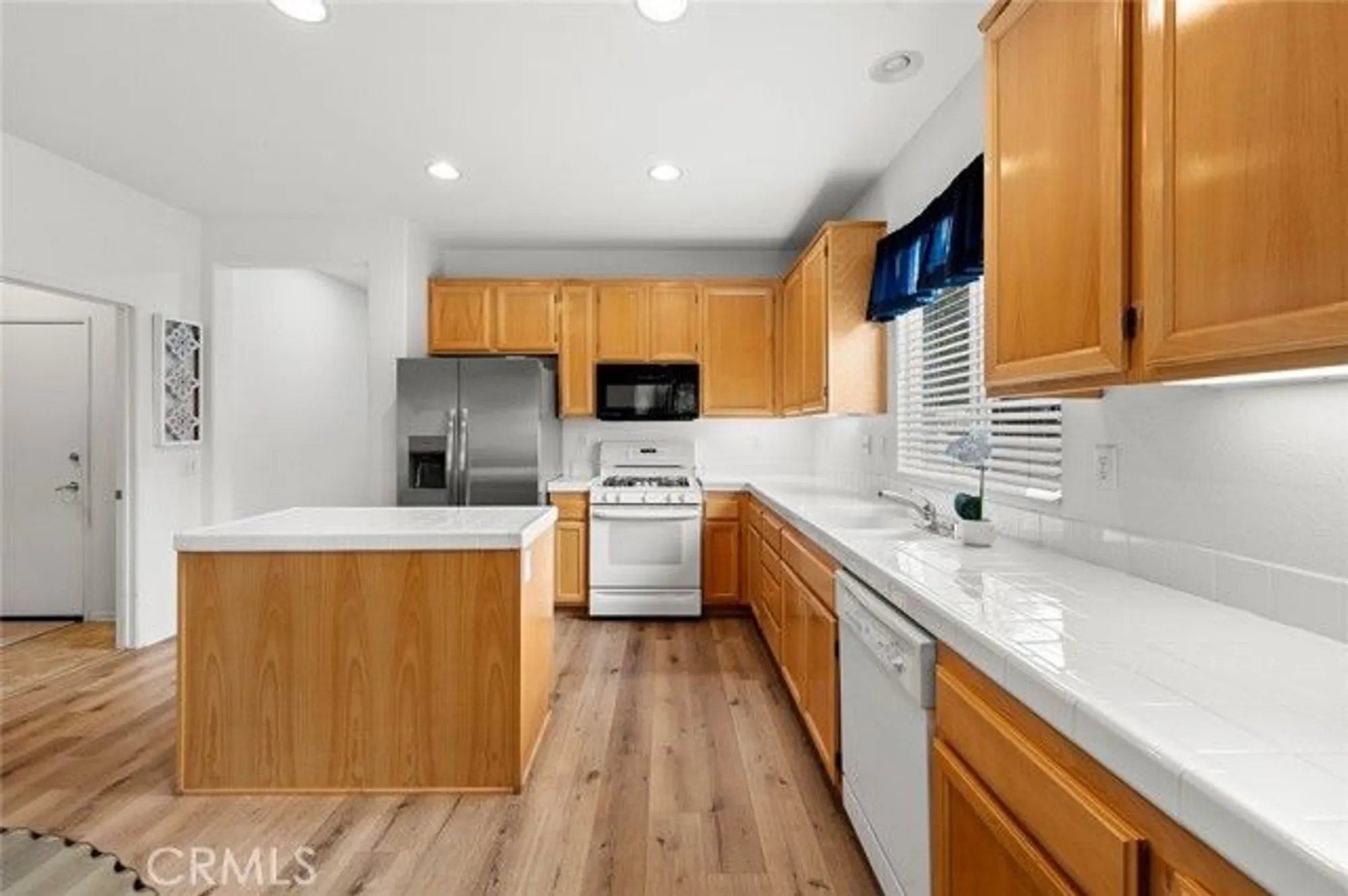 Property Slideshow image 4 of 34 | 28253 harmony ln, Menifee, CA, 92584