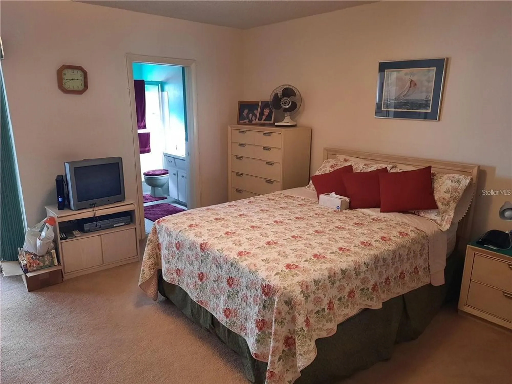 Property Slideshow image 15 of 26 | 2401 ecuadorian way 19, Clearwater, FL, 33763