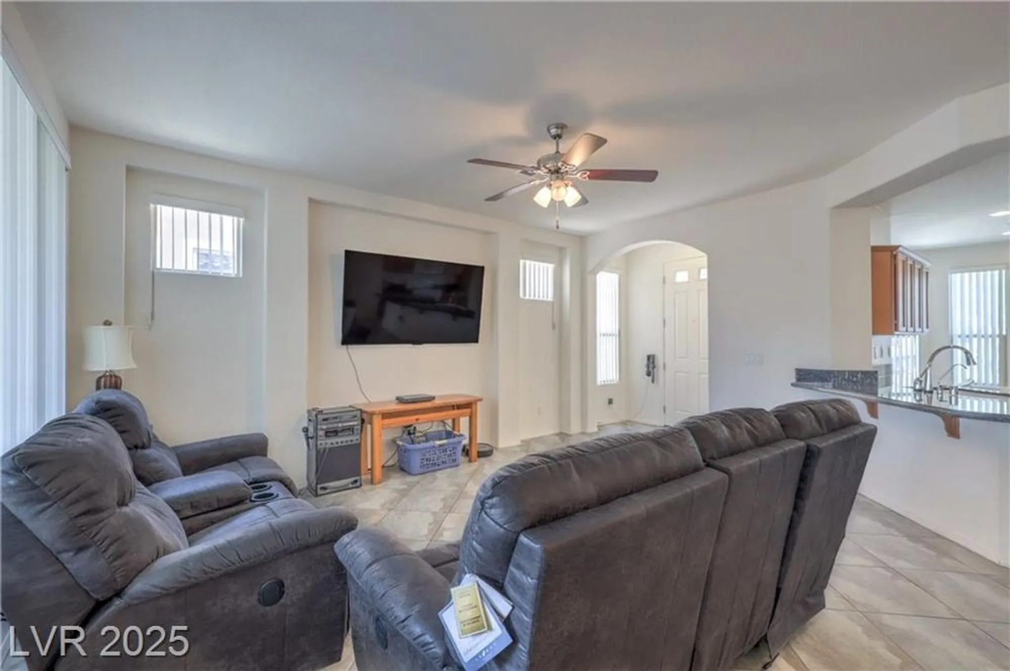 Property Slideshow image 16 of 41 | 3813 jasmine heights ave, North Las Vegas, NV, 89081
