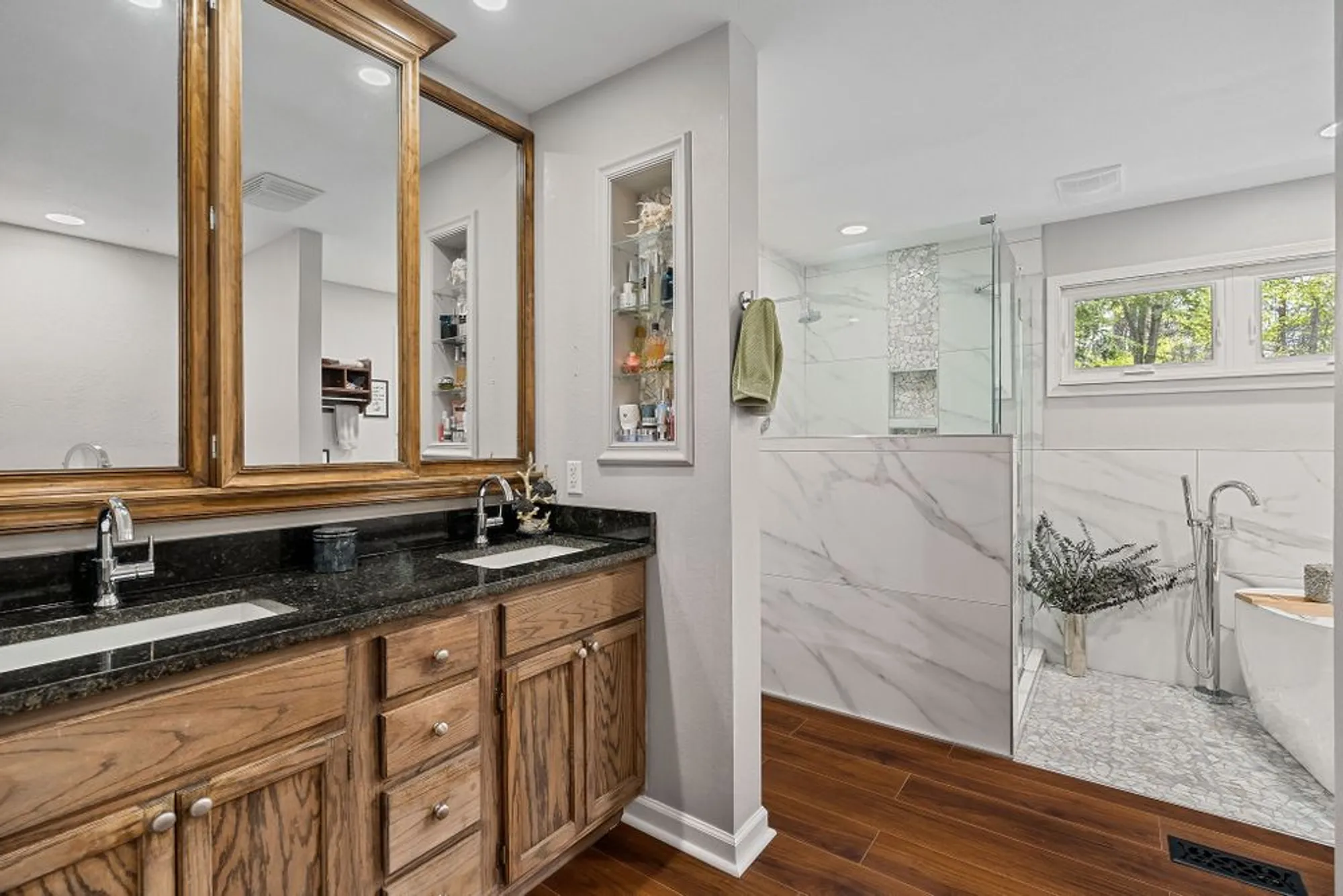 Property Slideshow image 37 of 48 | 304 saint george dr, Crossville, TN, 38558