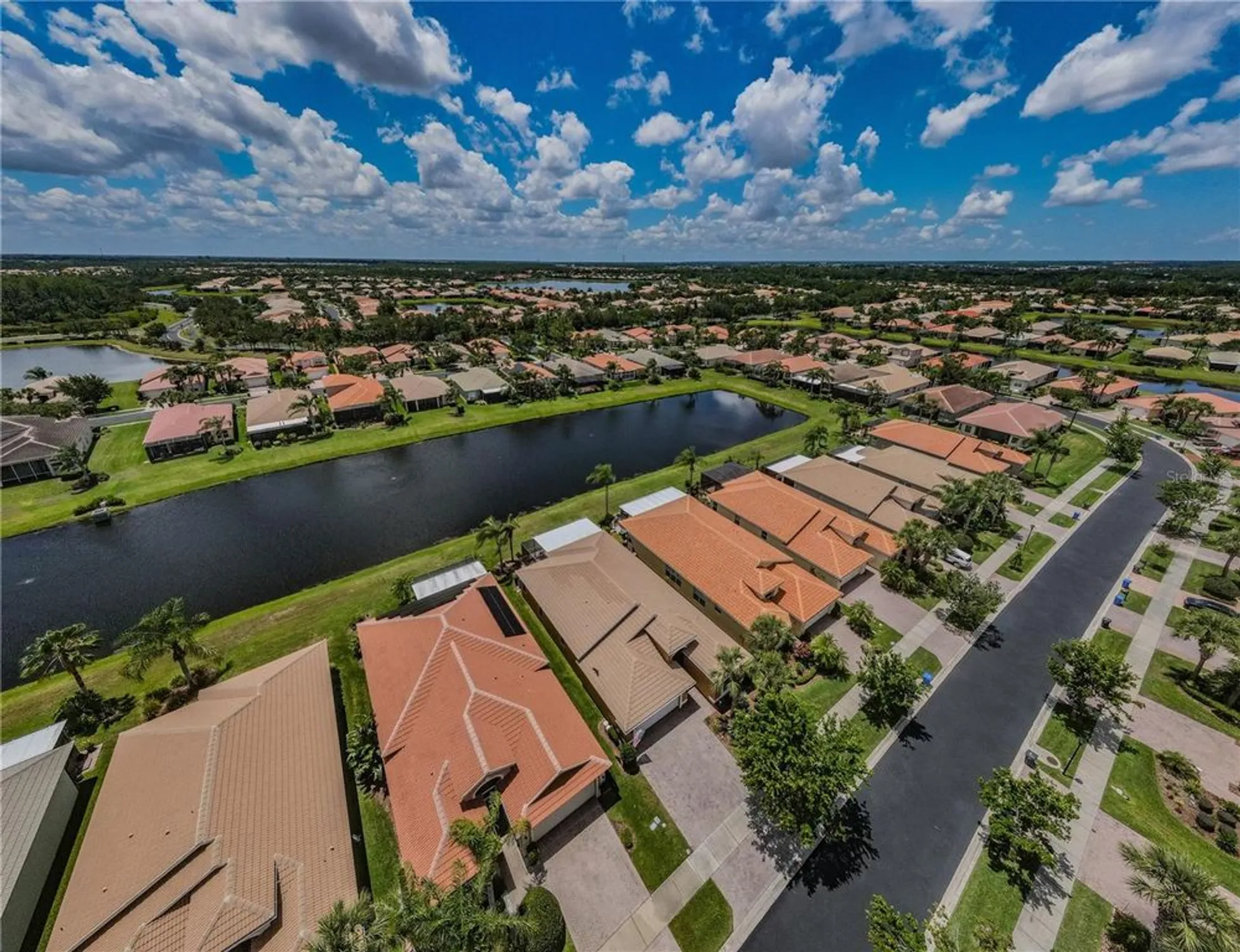 Property Slideshow image 43 of 77 | 4947 sandy brook cir, Wimauma, FL, 33598