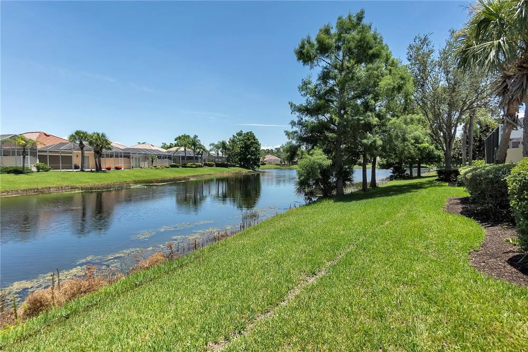 Property Slideshow image 8 of 40 | 5779 wilena pl, Sarasota, FL, 34238