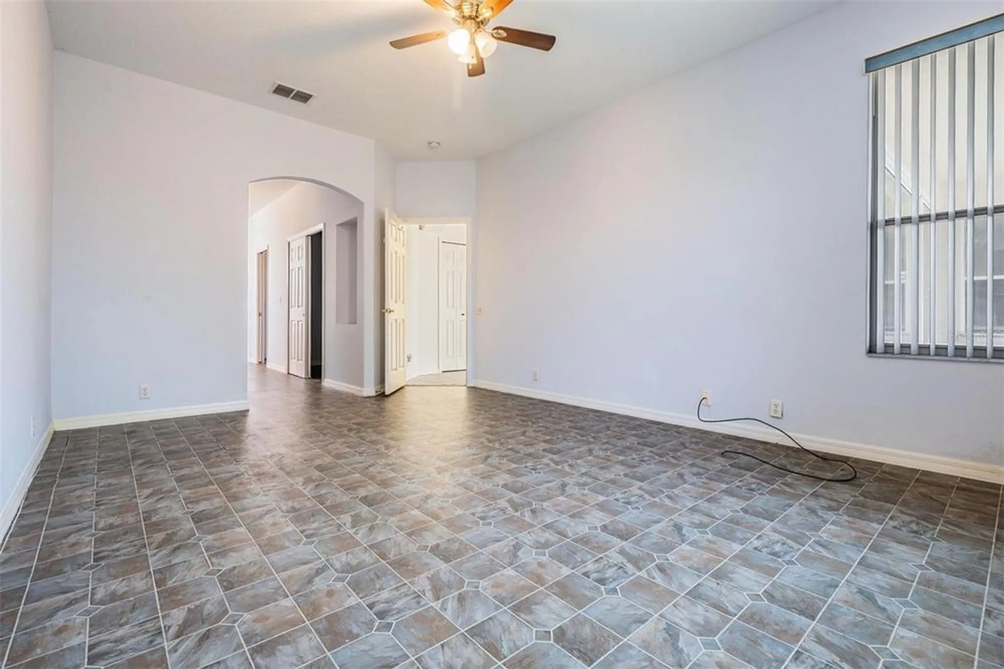 Property Slideshow image 17 of 43 | 3413 waterlute way, Lakeland, FL, 33811