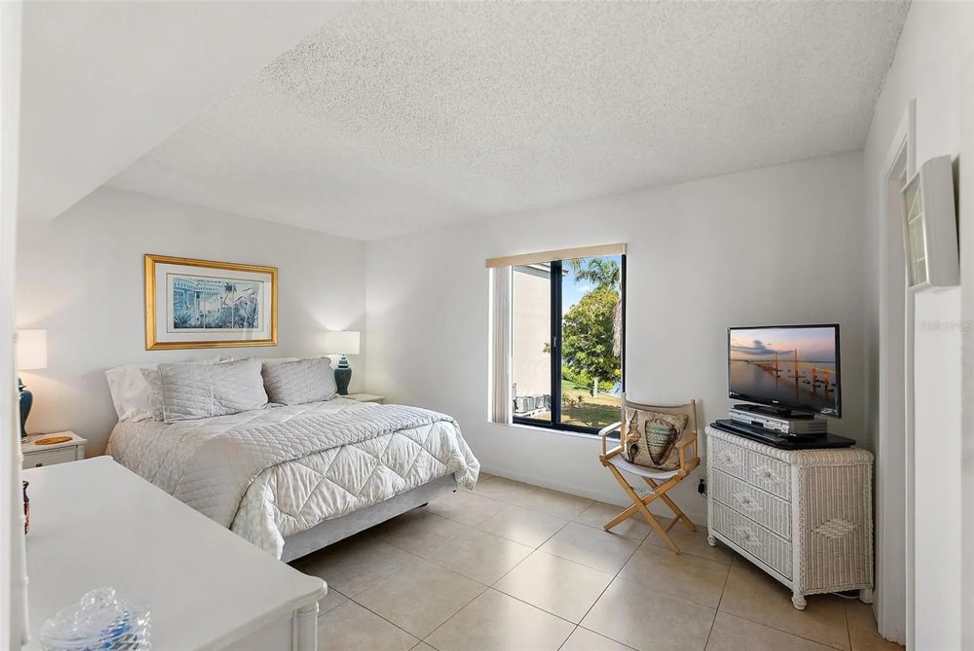 Property Slideshow image 13 of 42 | 6322 palma del mar blvd s apt 209, St Petersburg, FL, 33715