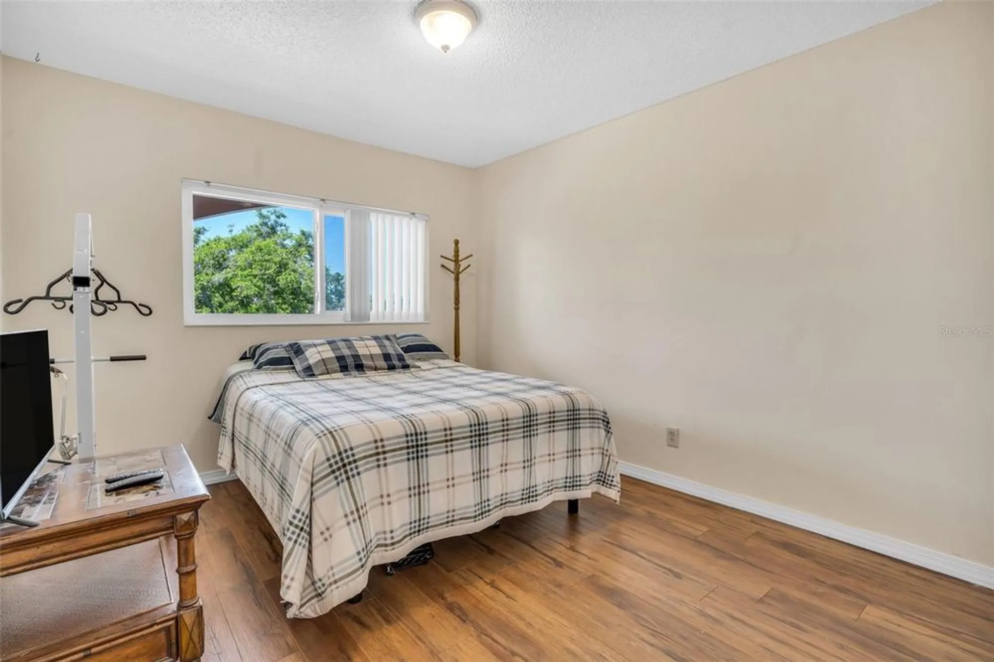 Property Slideshow image 18 of 29 | 2458 columbia dr 84, Clearwater, FL, 33763