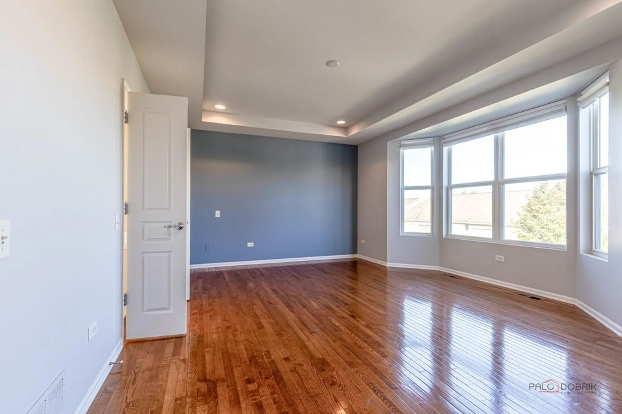 Property Slideshow image 19 of 39 | 3768 canton cir, Mundelein, IL, 60060