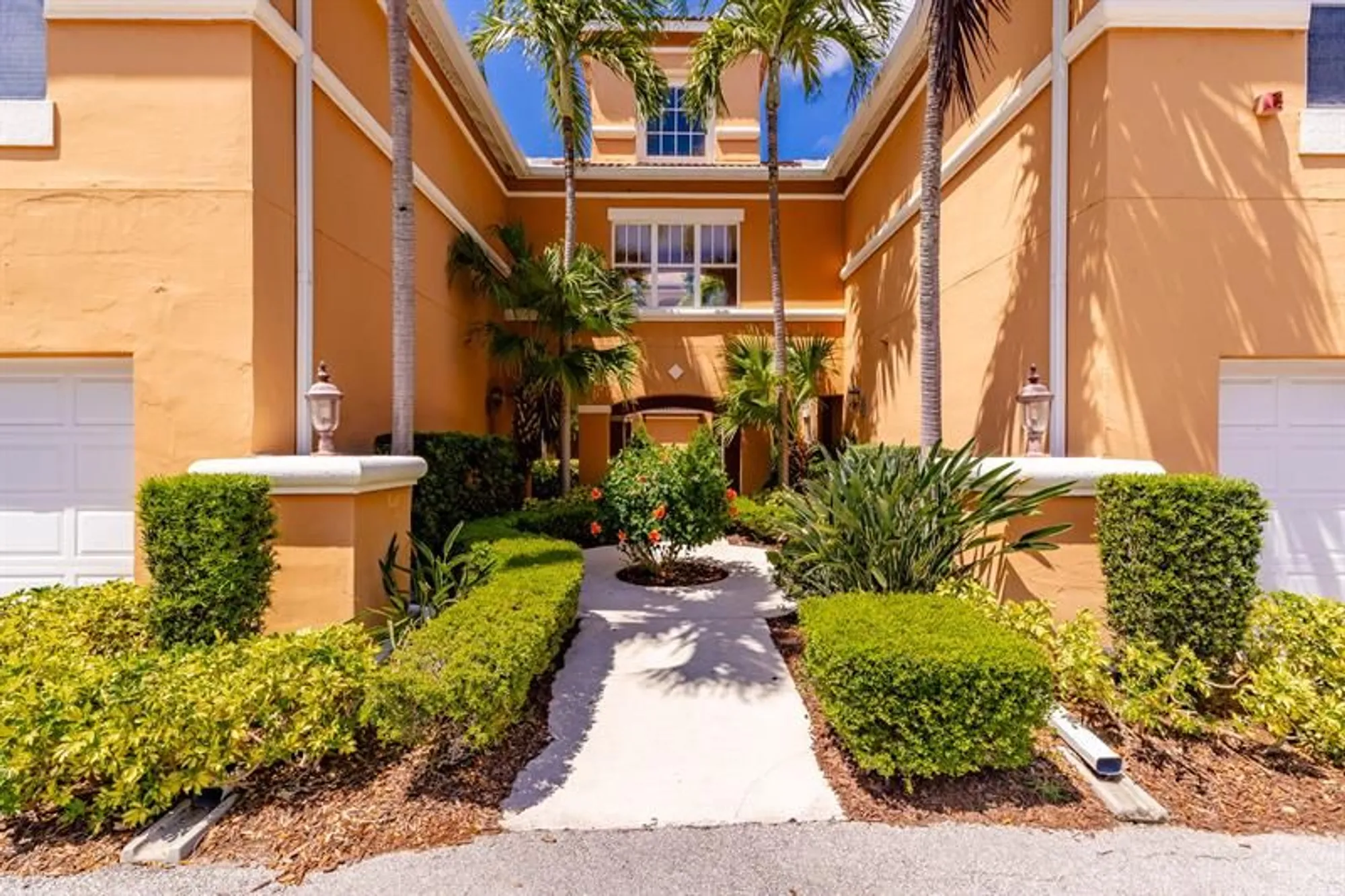 Property Slideshow image 22 of 49 | 5020 fairways cir j107, Vero Beach, FL, 32967