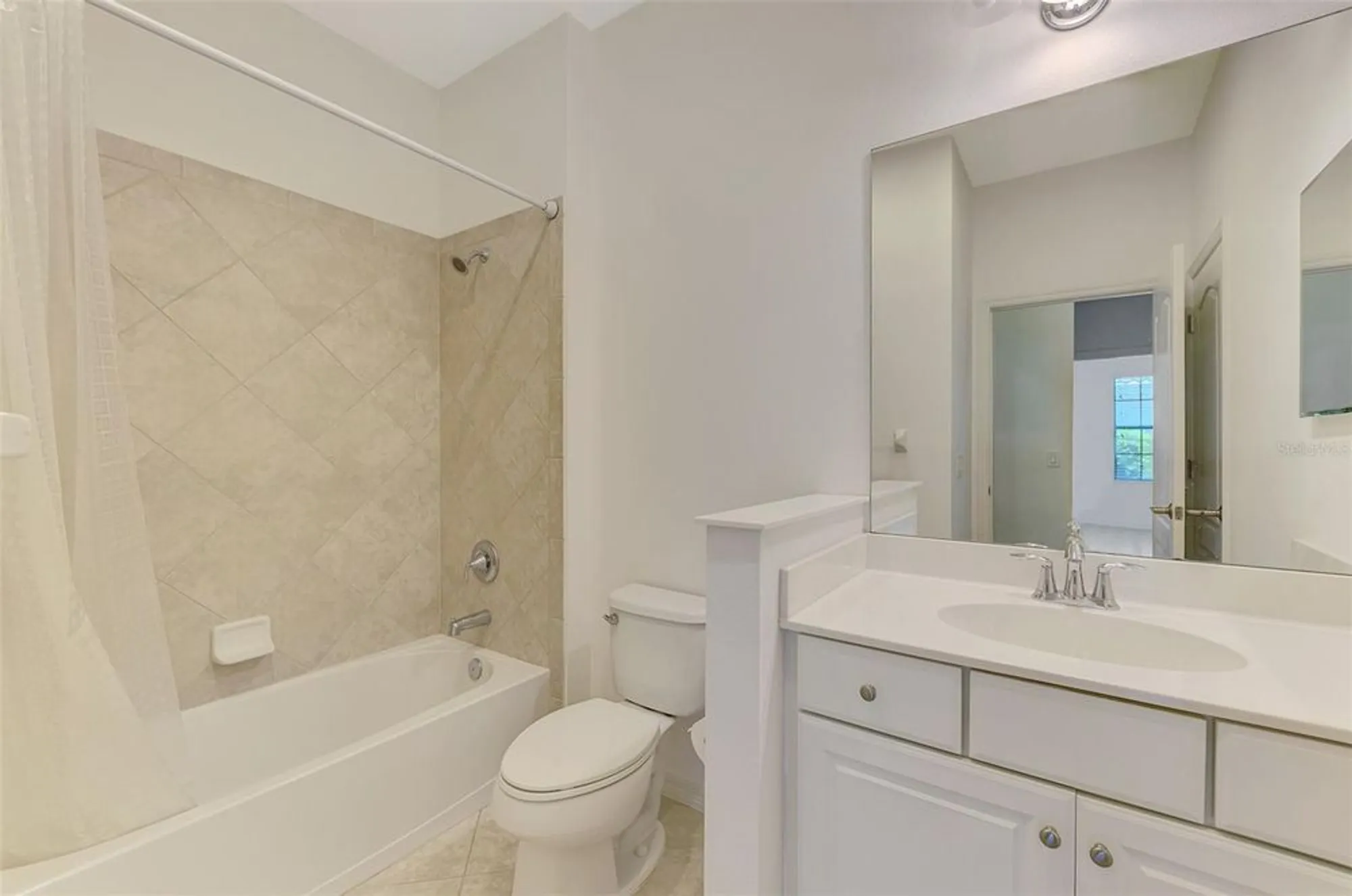 Property Slideshow image 29 of 39 | 1375 backspin dr, Englewood, FL, 34223